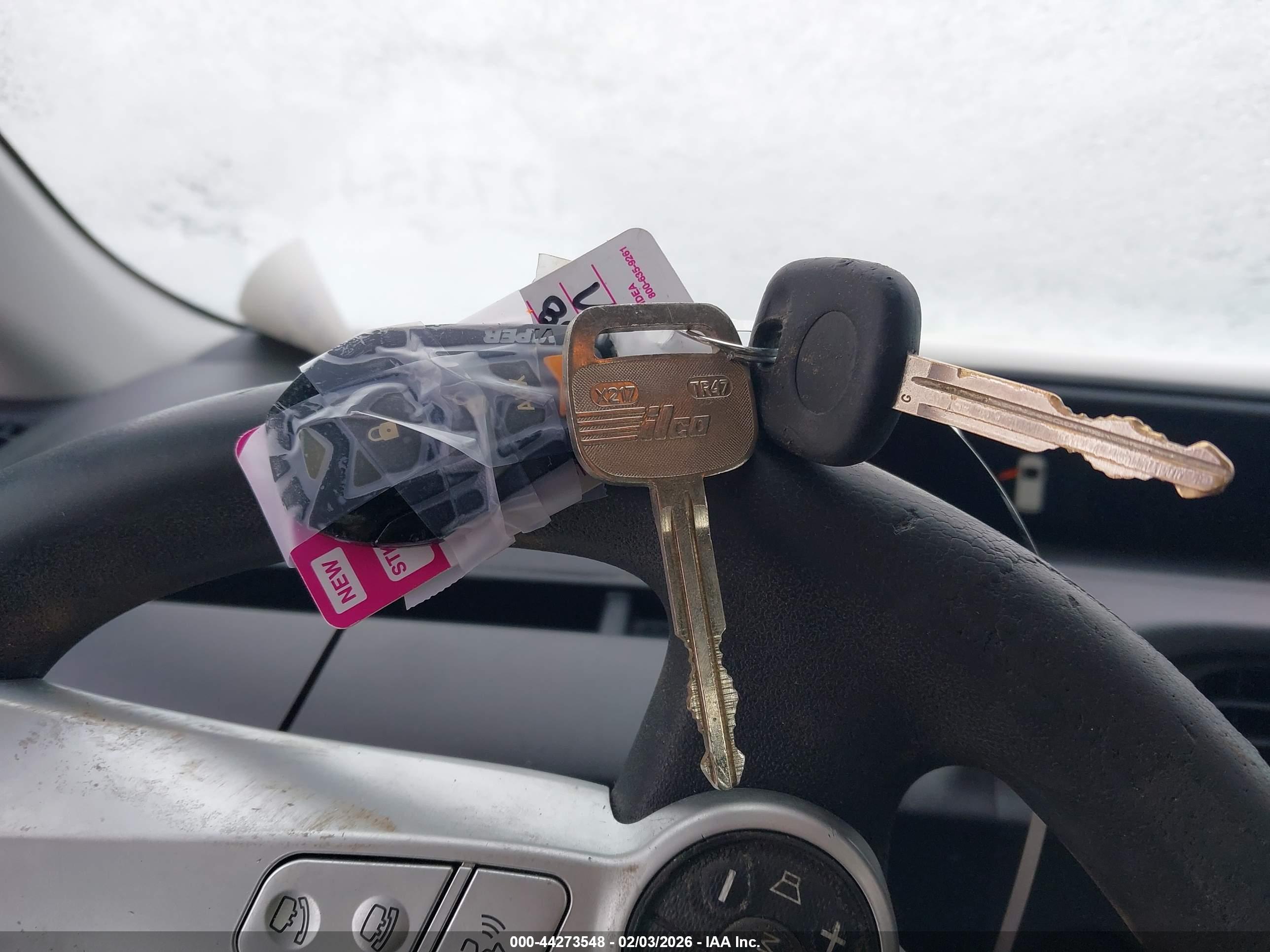 TOYOTA PRIUS image 11