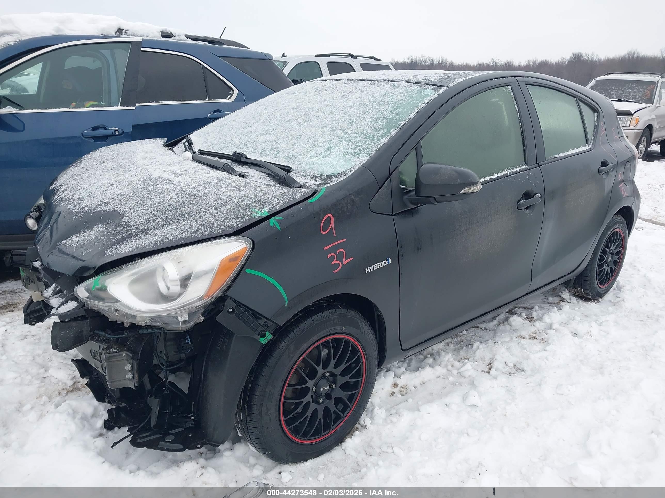 TOYOTA PRIUS image 2
