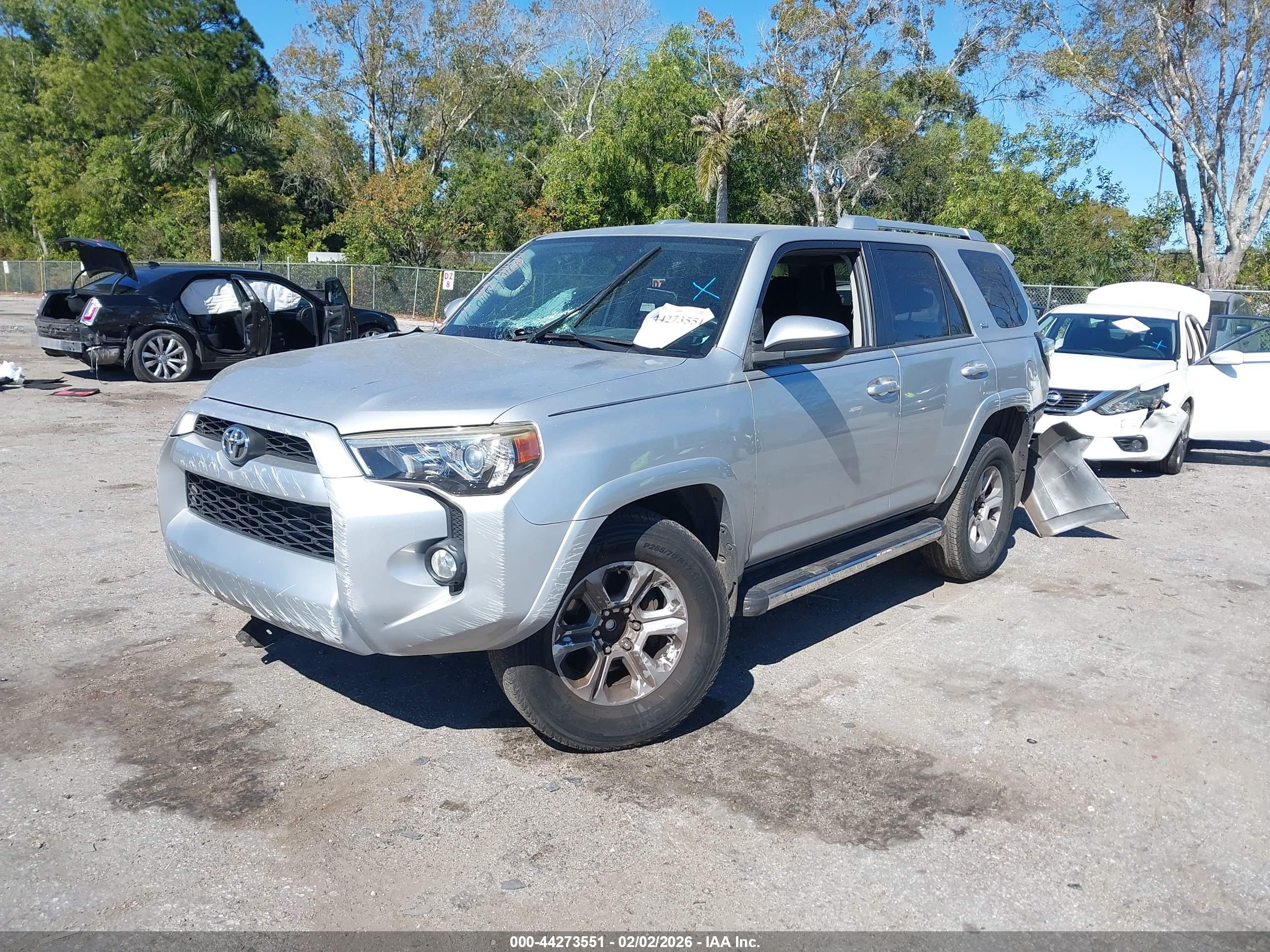 TOYOTA 4RUNNER image 2