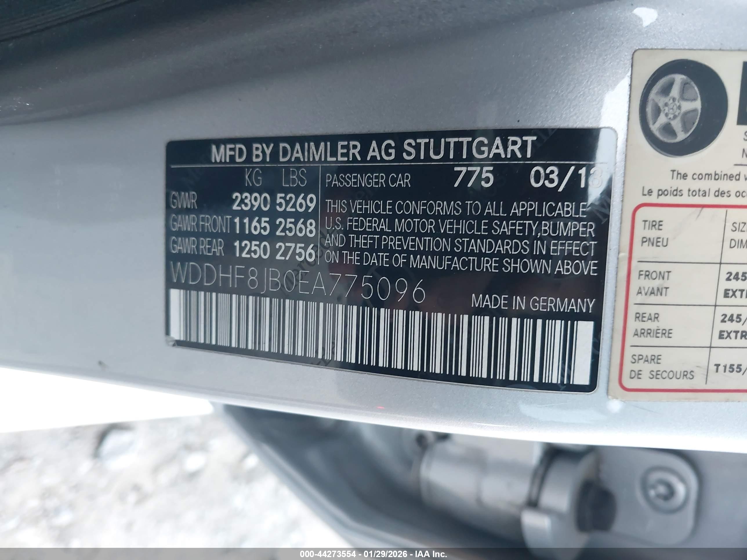 MERCEDES-BENZ E image 9