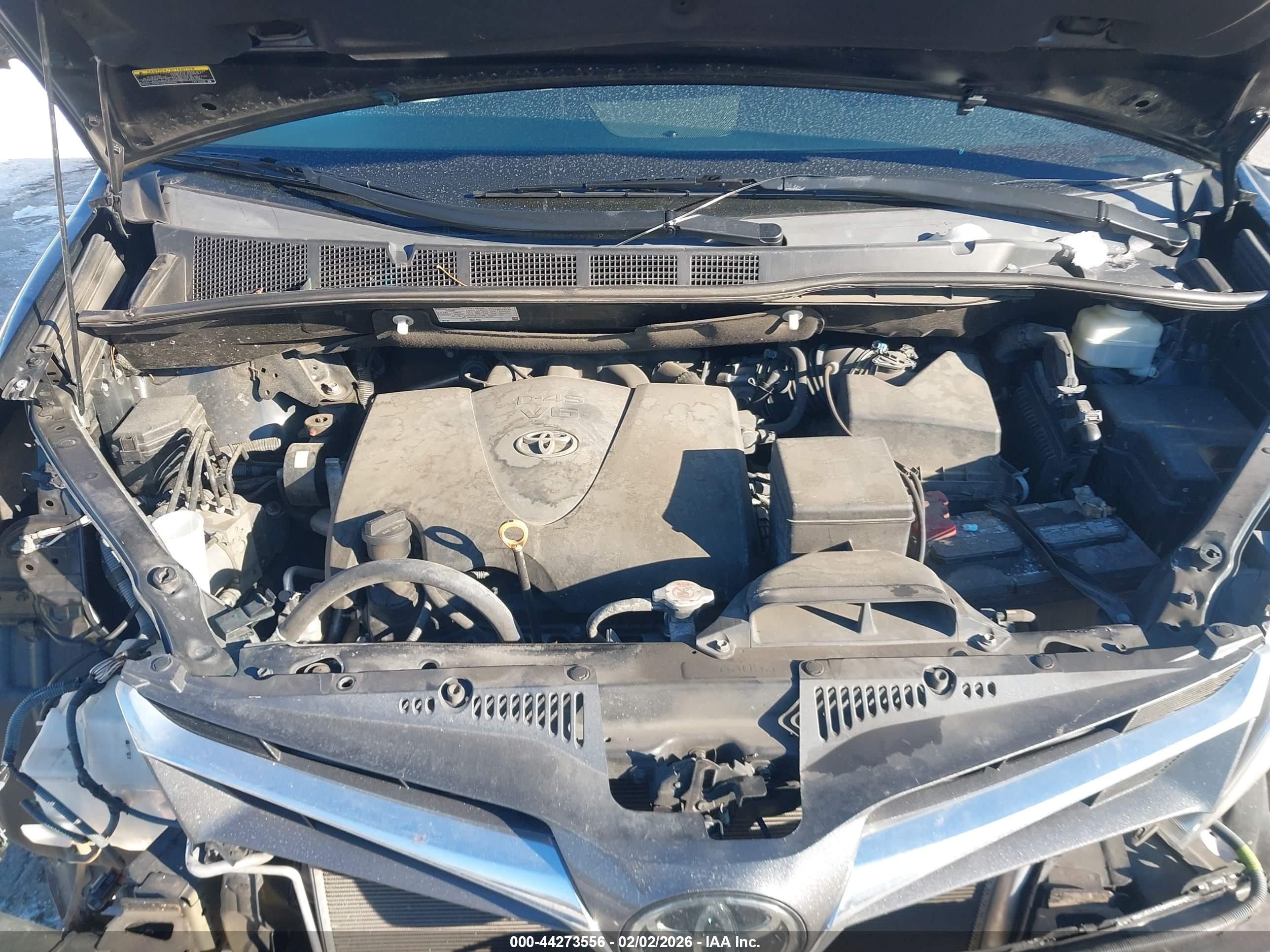 TOYOTA SIENNA image 10
