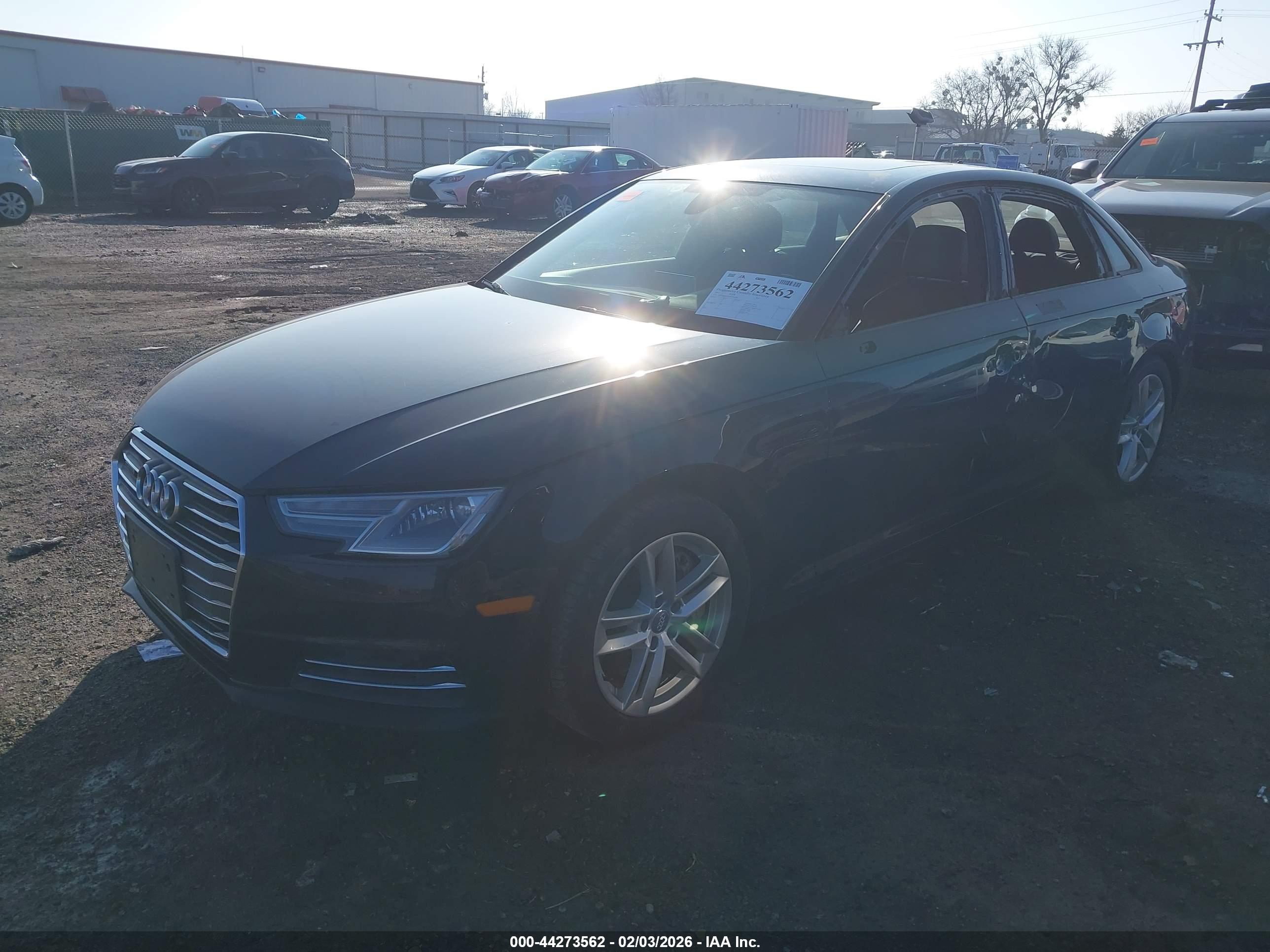 AUDI A4 image 2