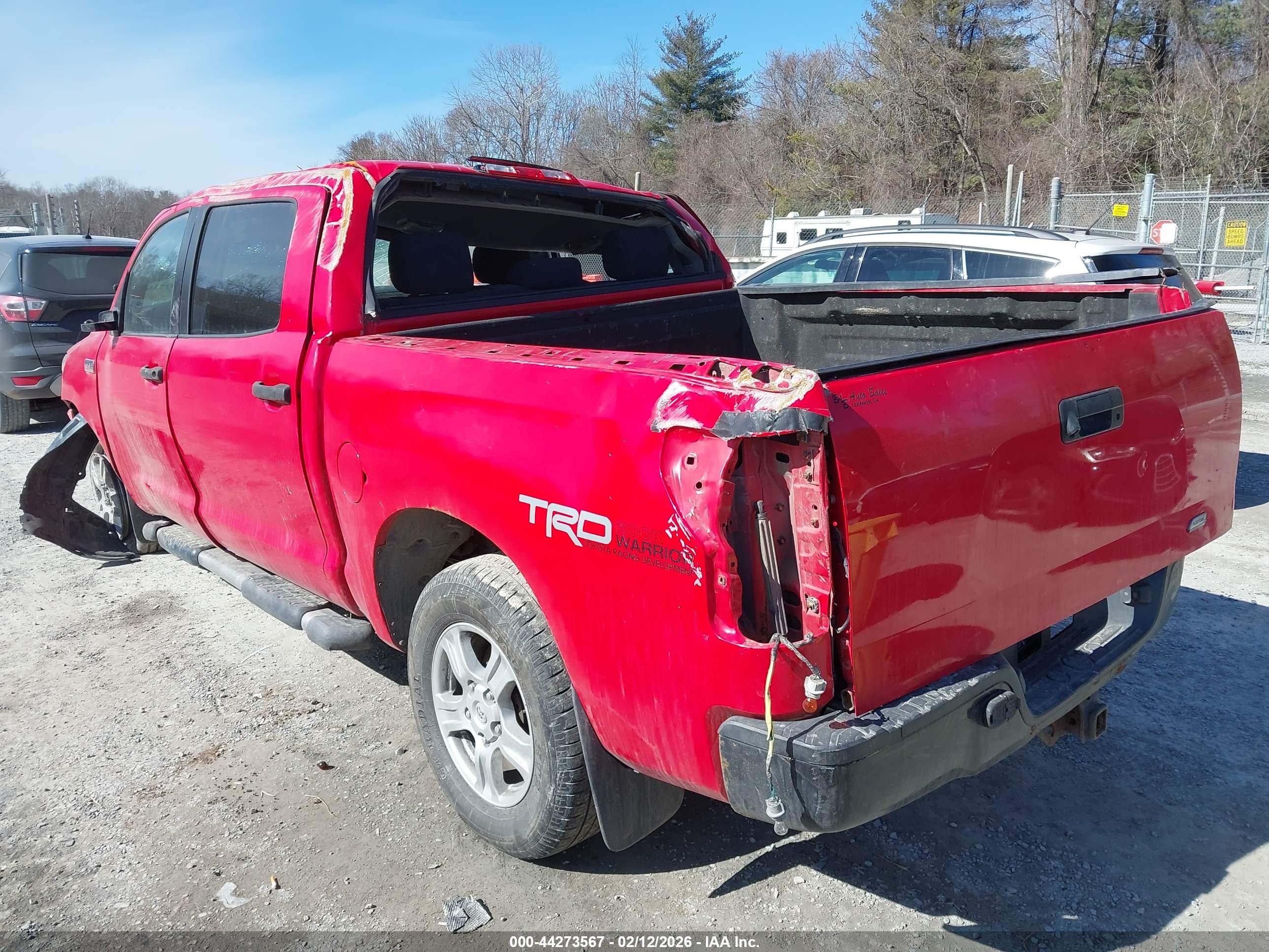 TOYOTA TUNDRA image 3