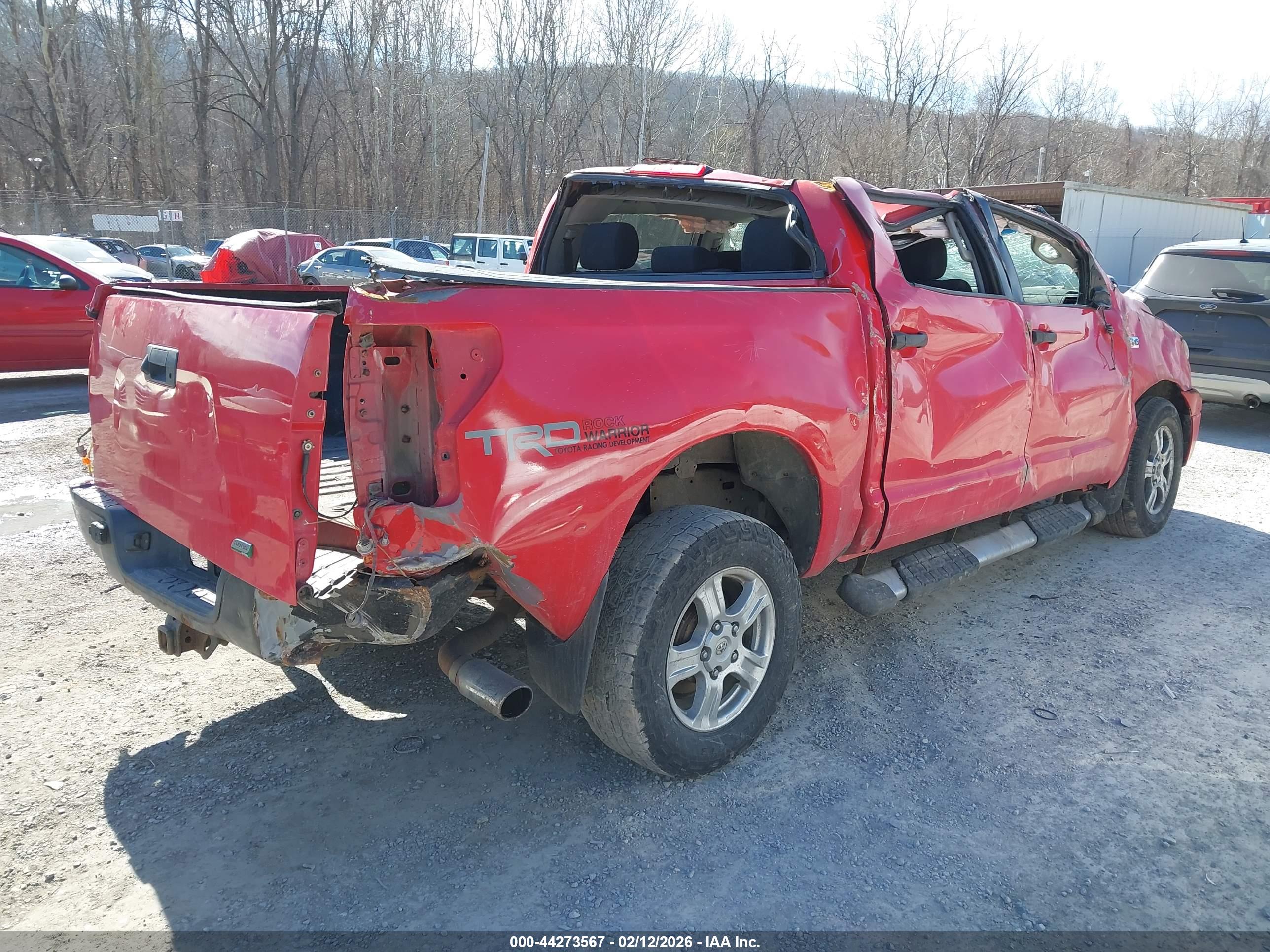 TOYOTA TUNDRA image 4
