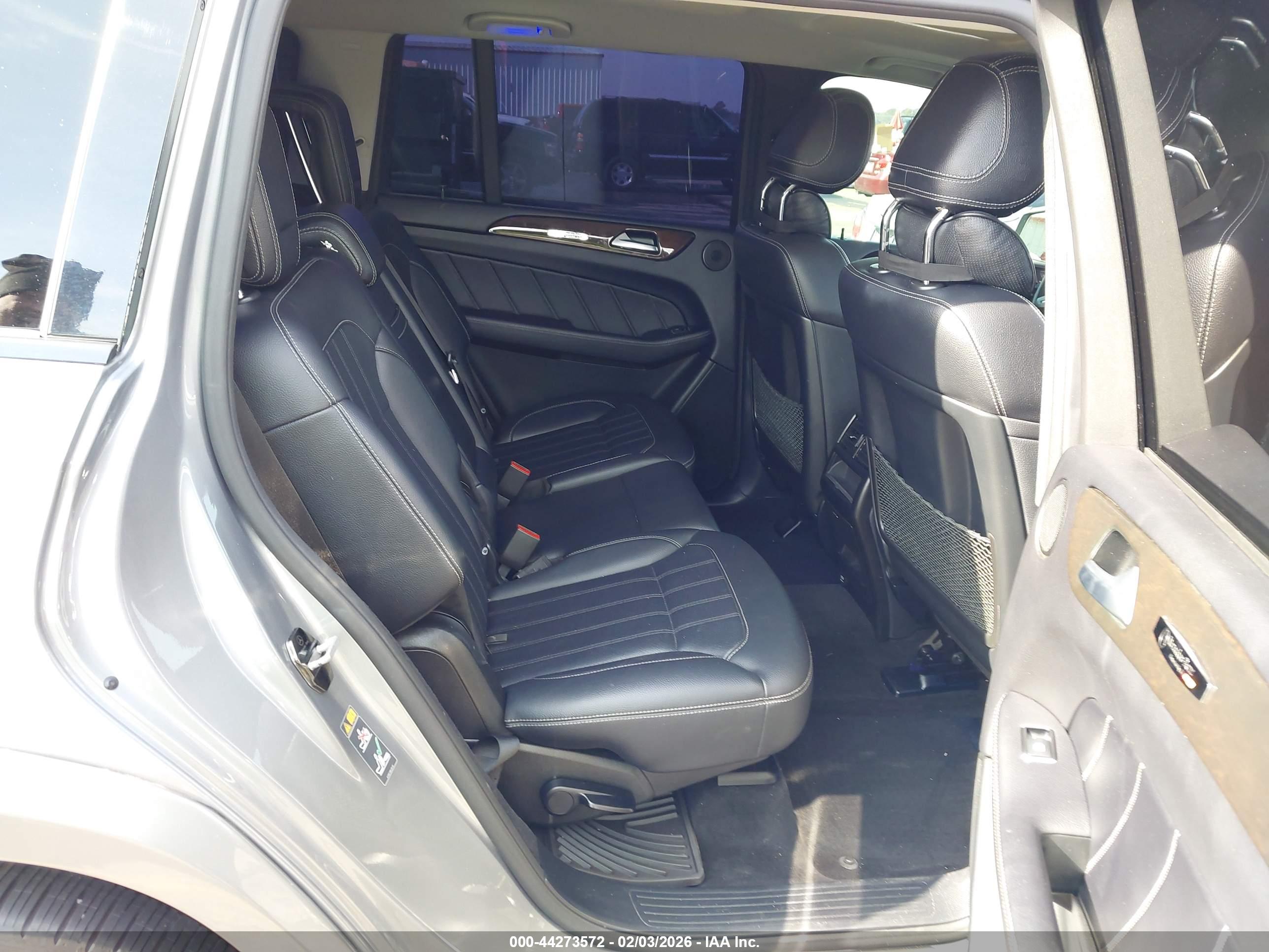 MERCEDES-BENZ GL image 8