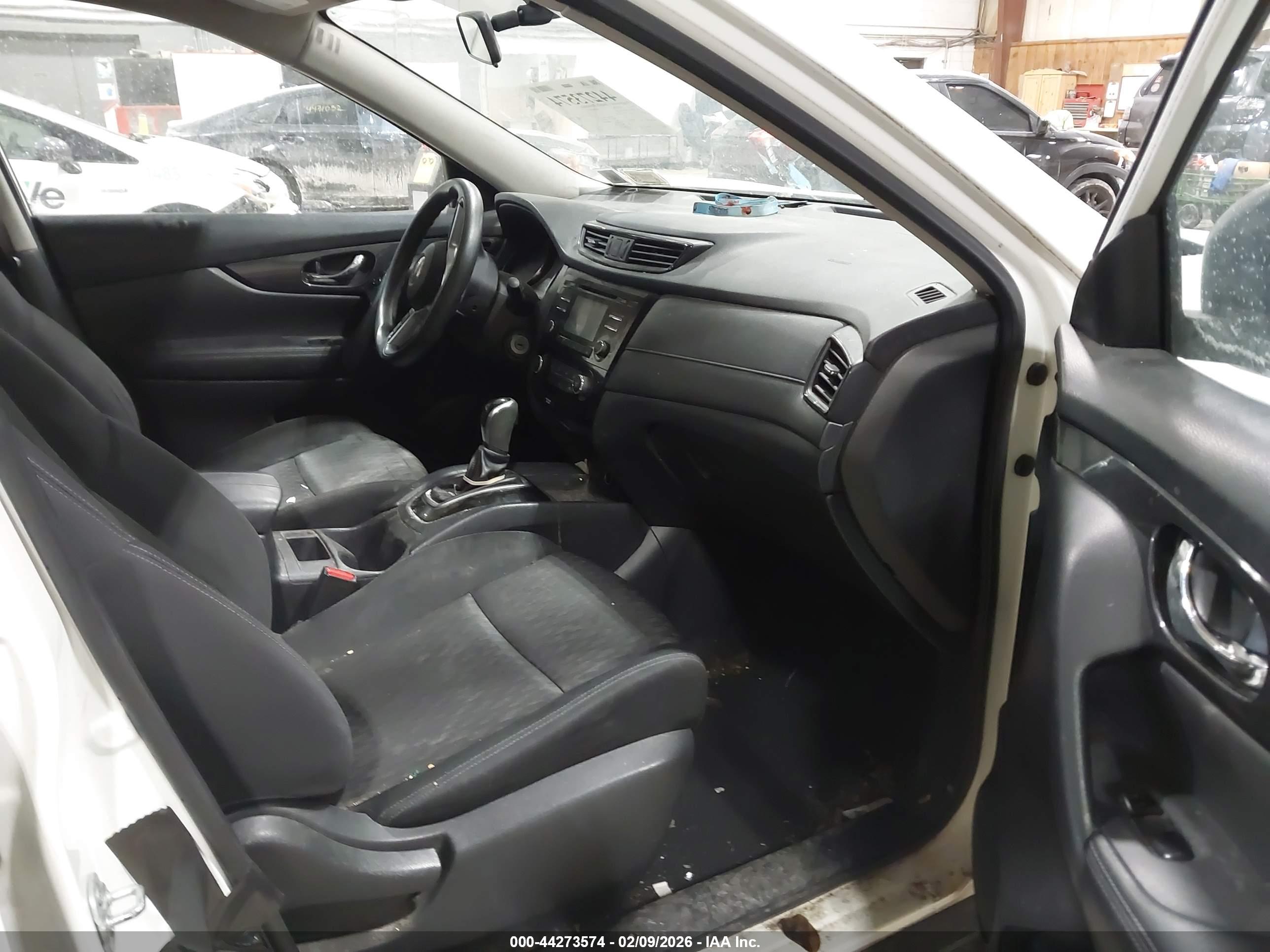 NISSAN ROGUE image 5