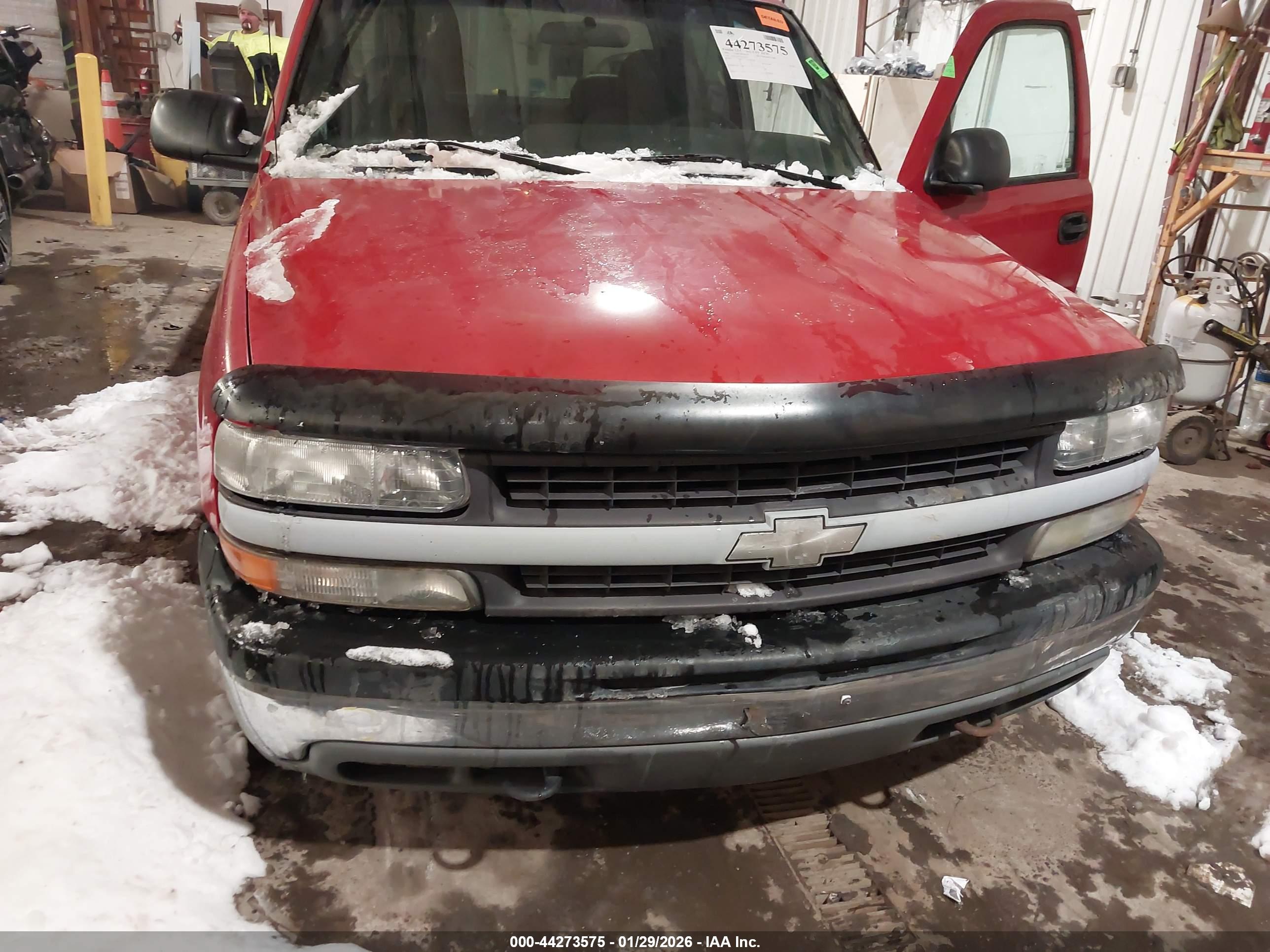 CHEVROLET SILVERADO image 6