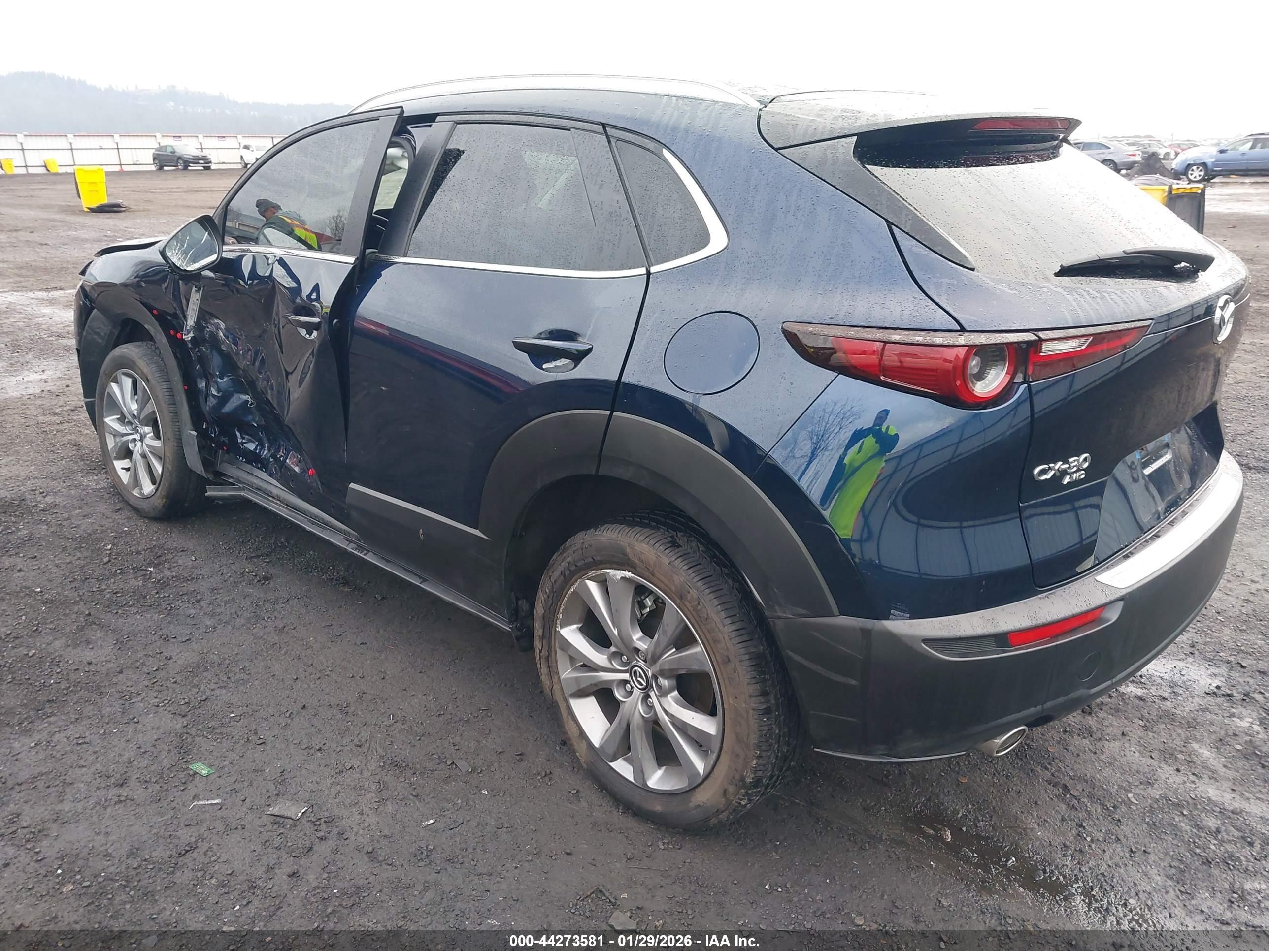 MAZDA CX-30 image 3