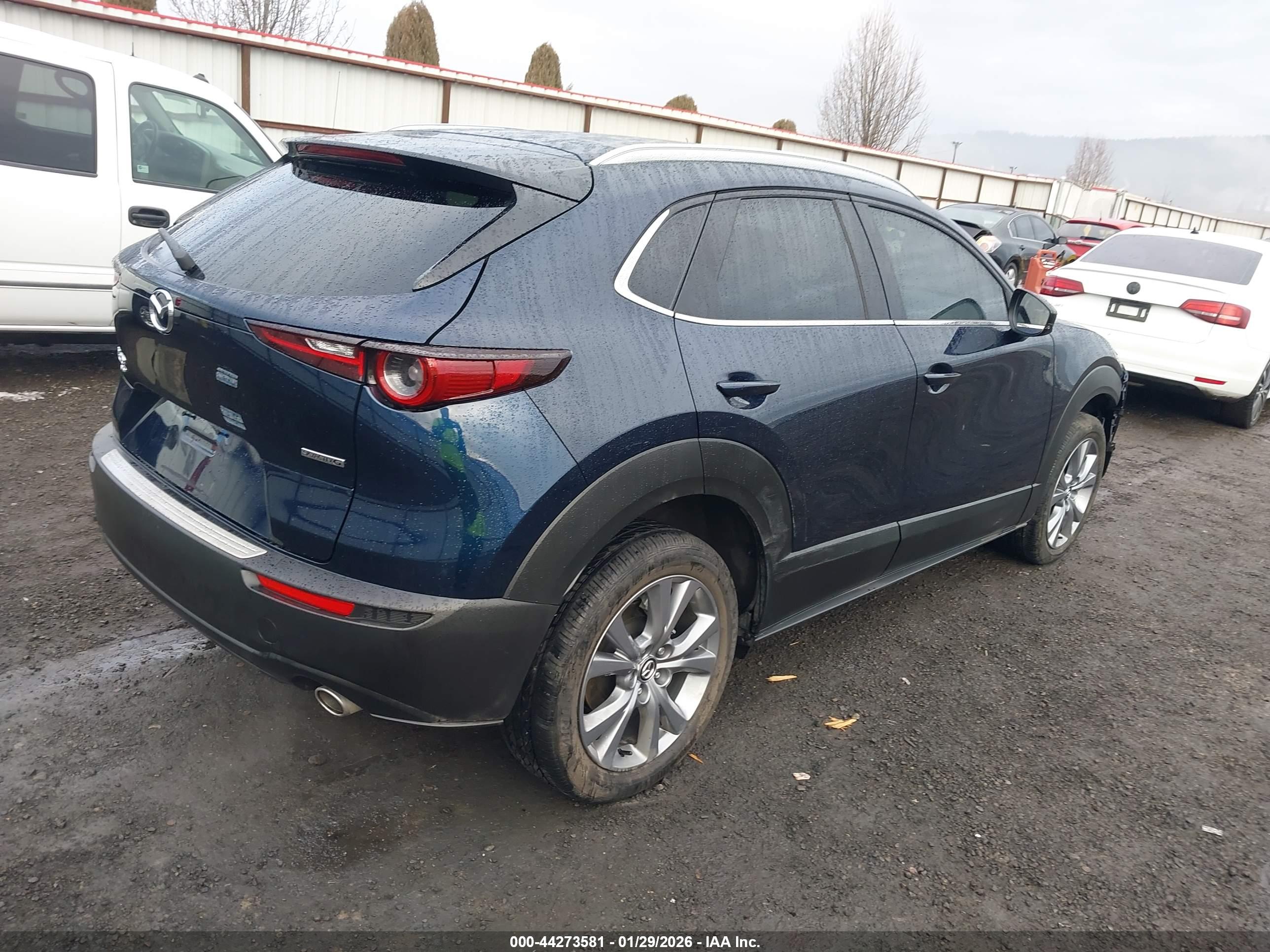 MAZDA CX-30 image 4