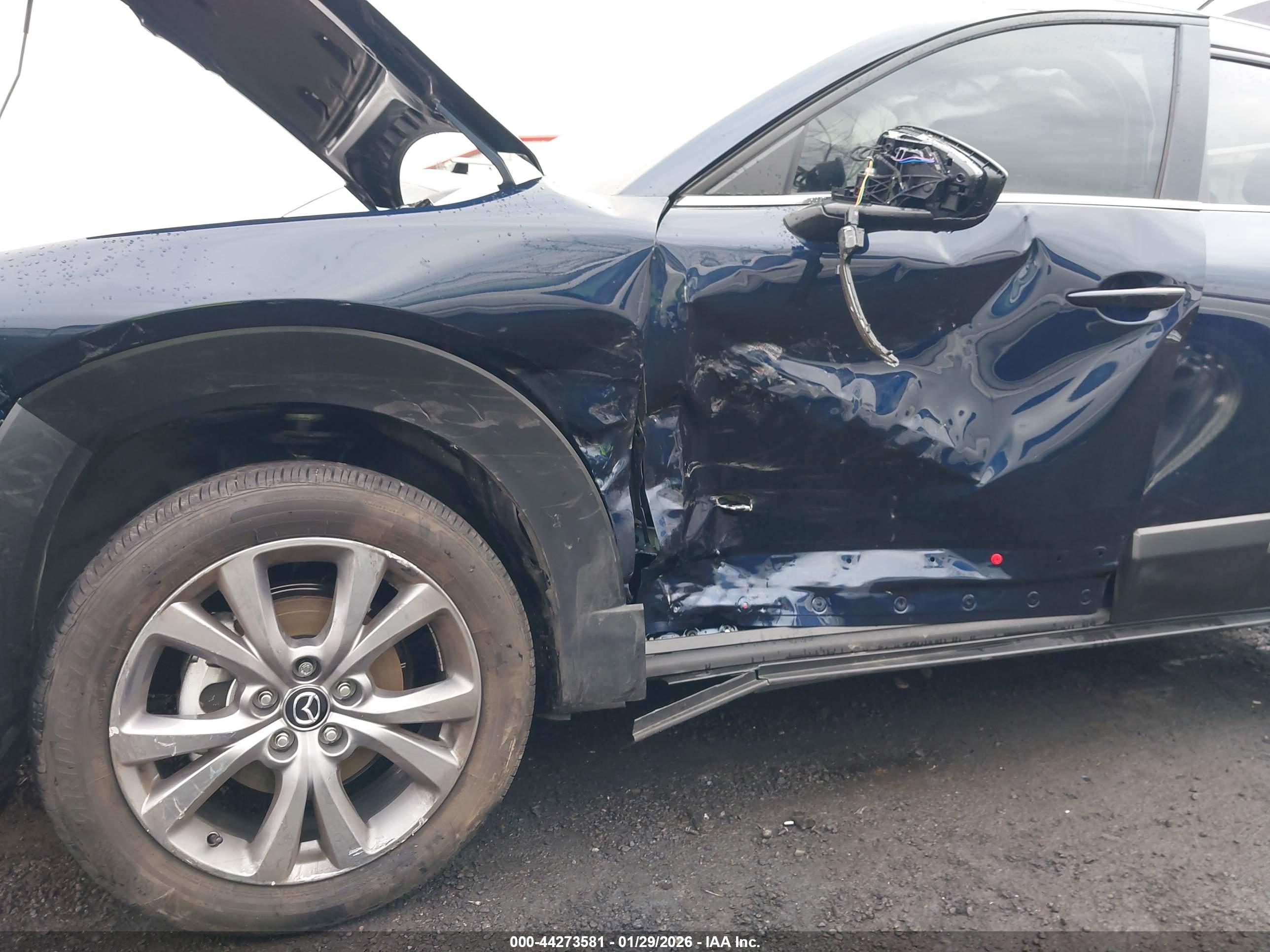 MAZDA CX-30 image 6