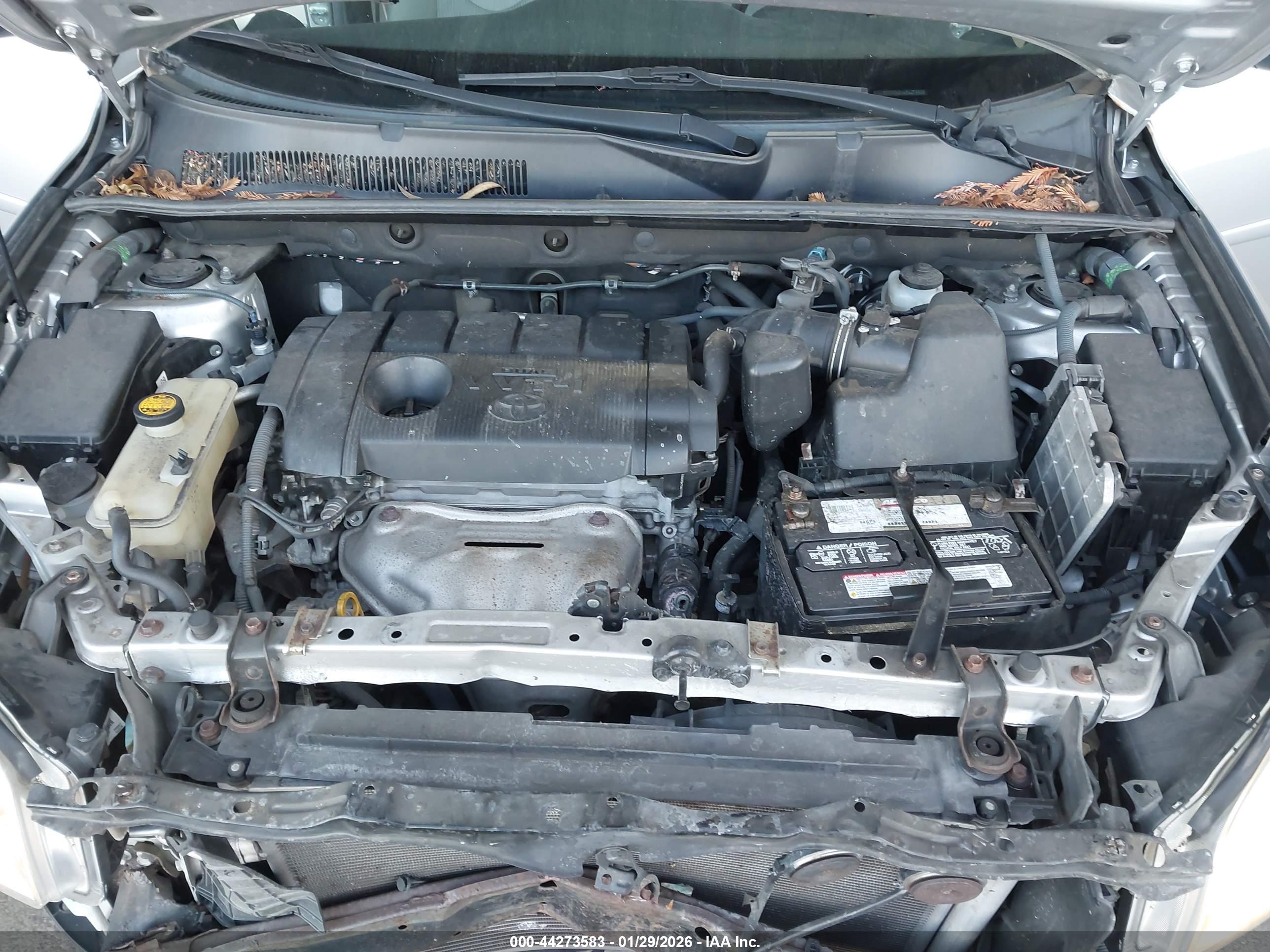 TOYOTA RAV4 image 10