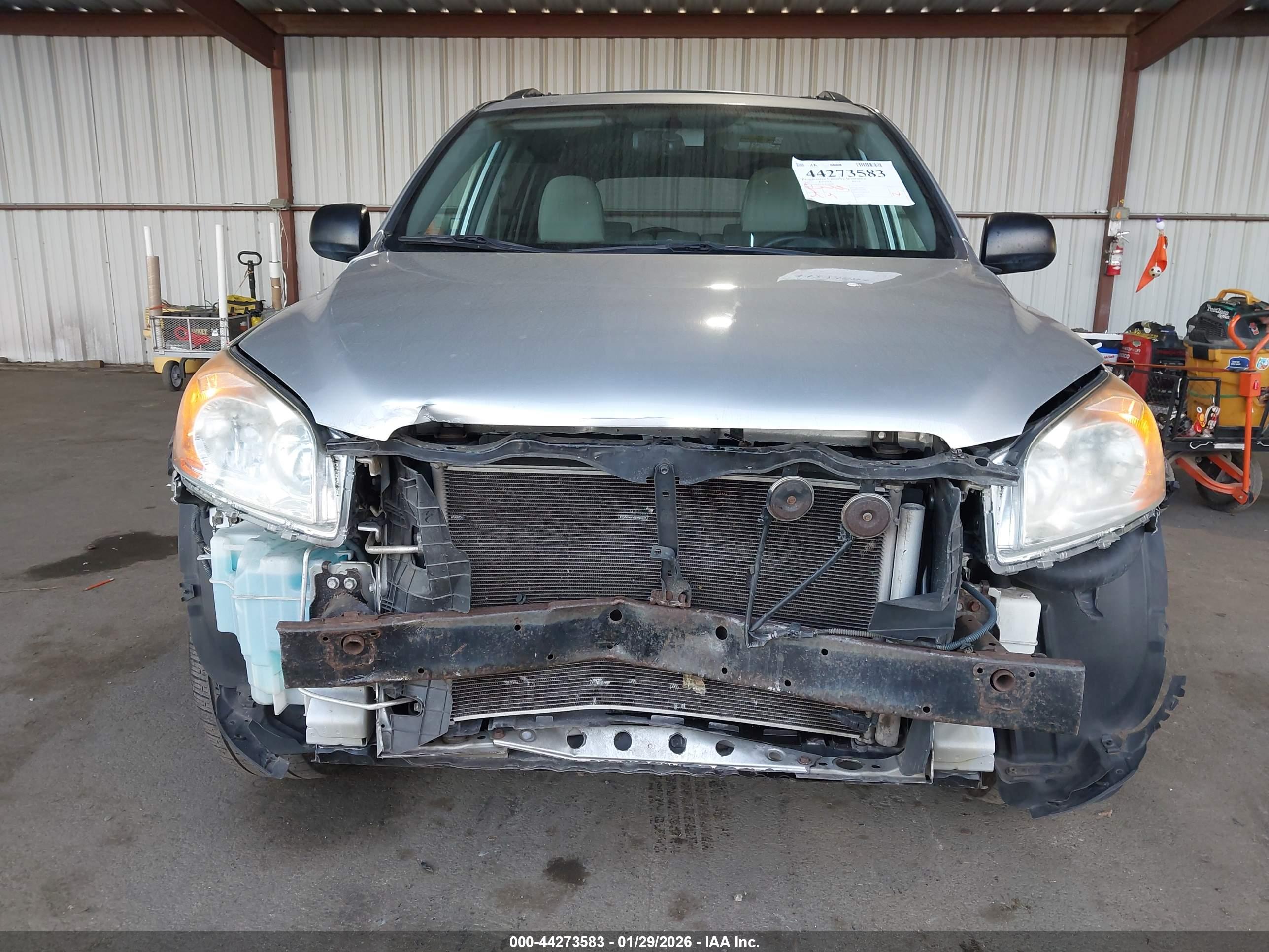 TOYOTA RAV4 image 6
