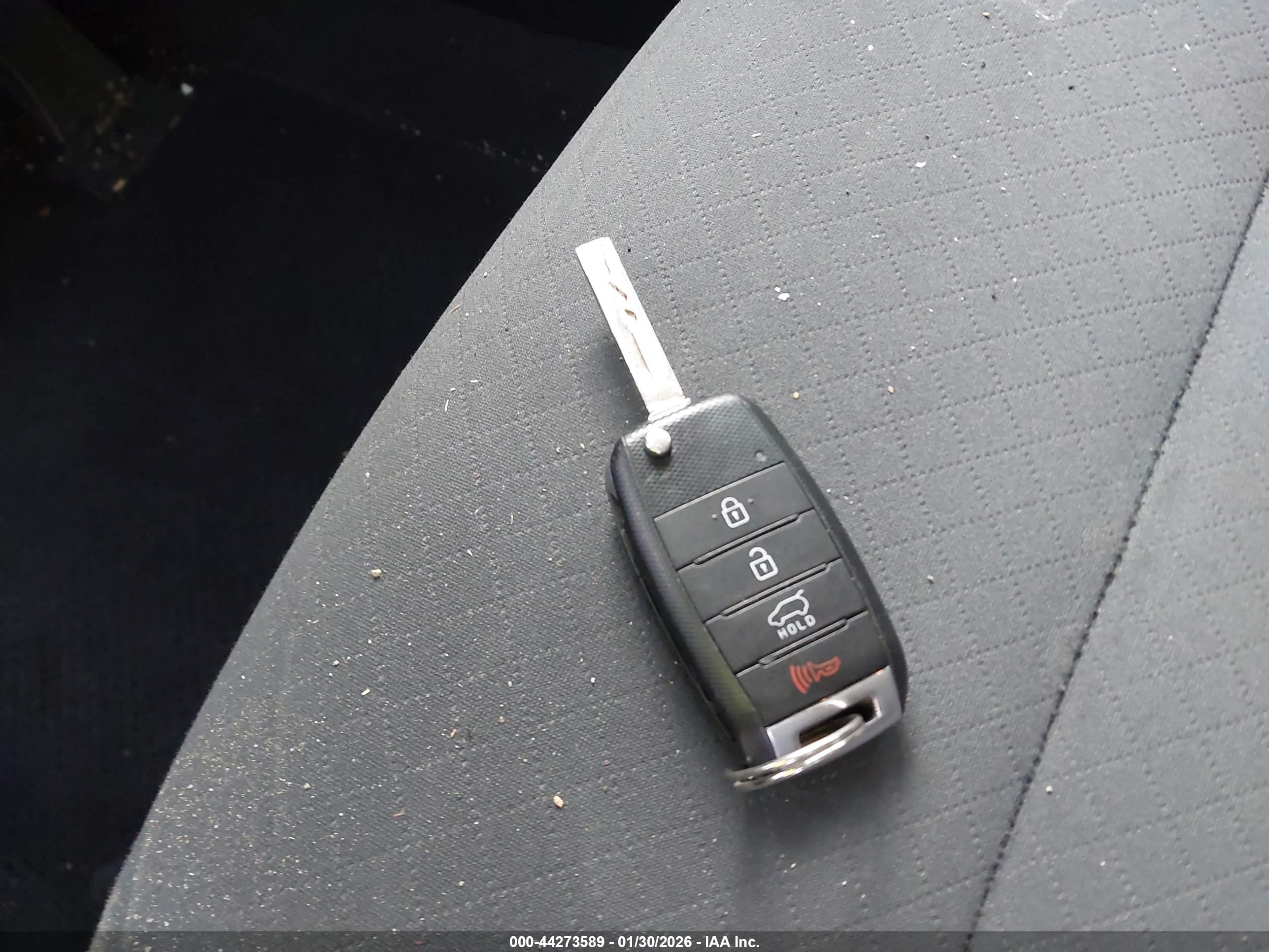 KIA SORENTO image 11