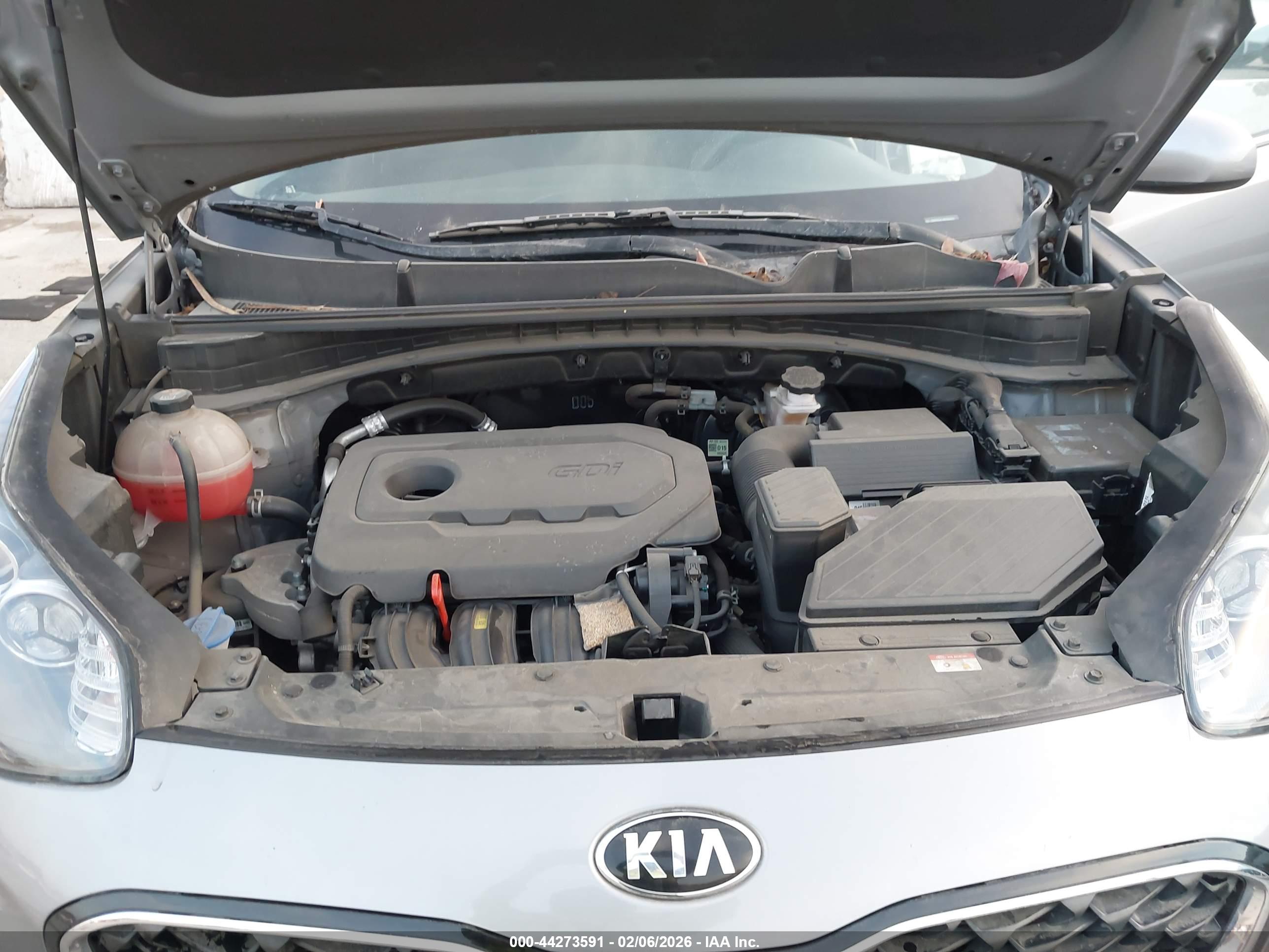 KIA SPORTAGE image 10