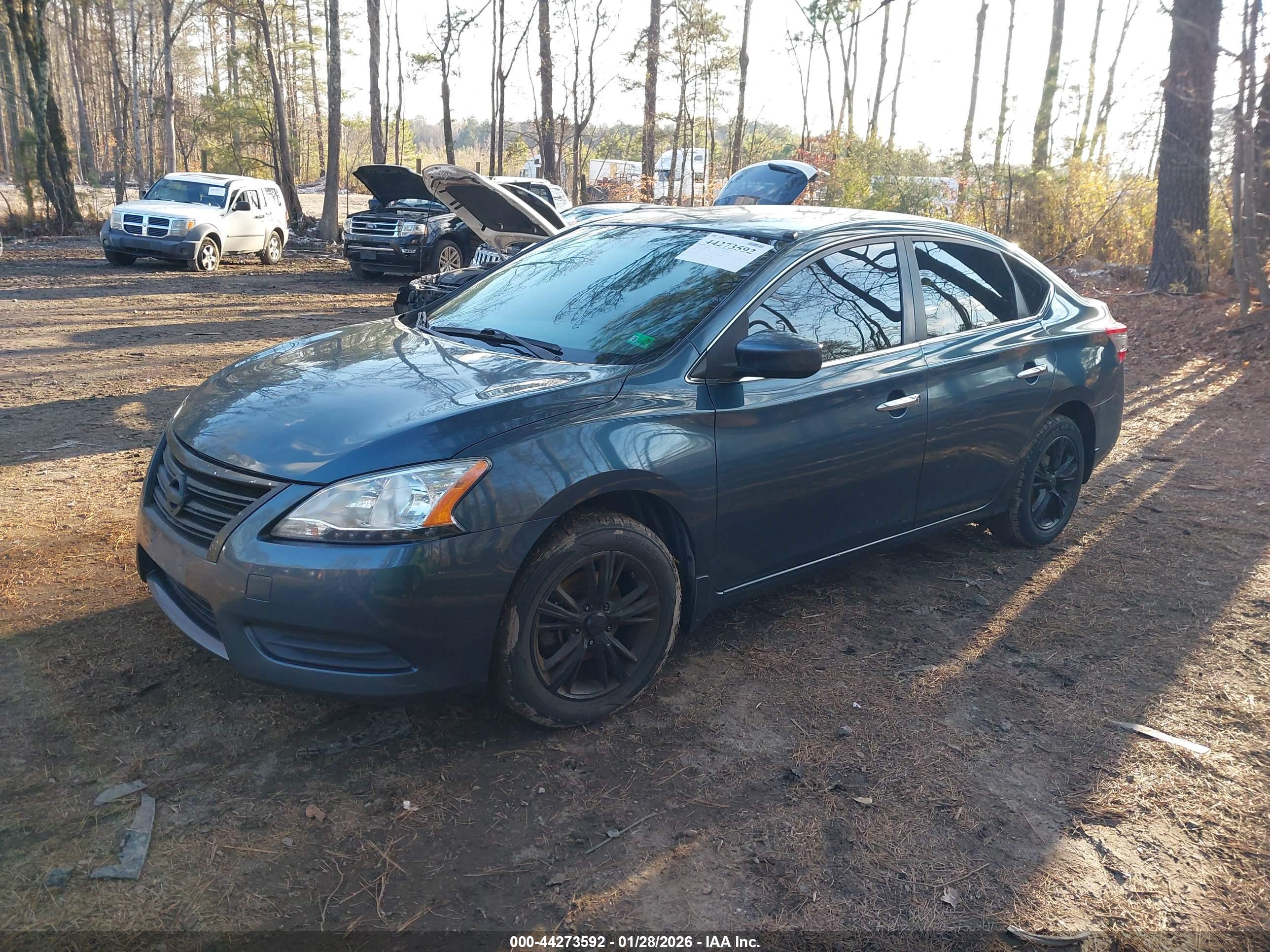 NISSAN SENTRA image 2