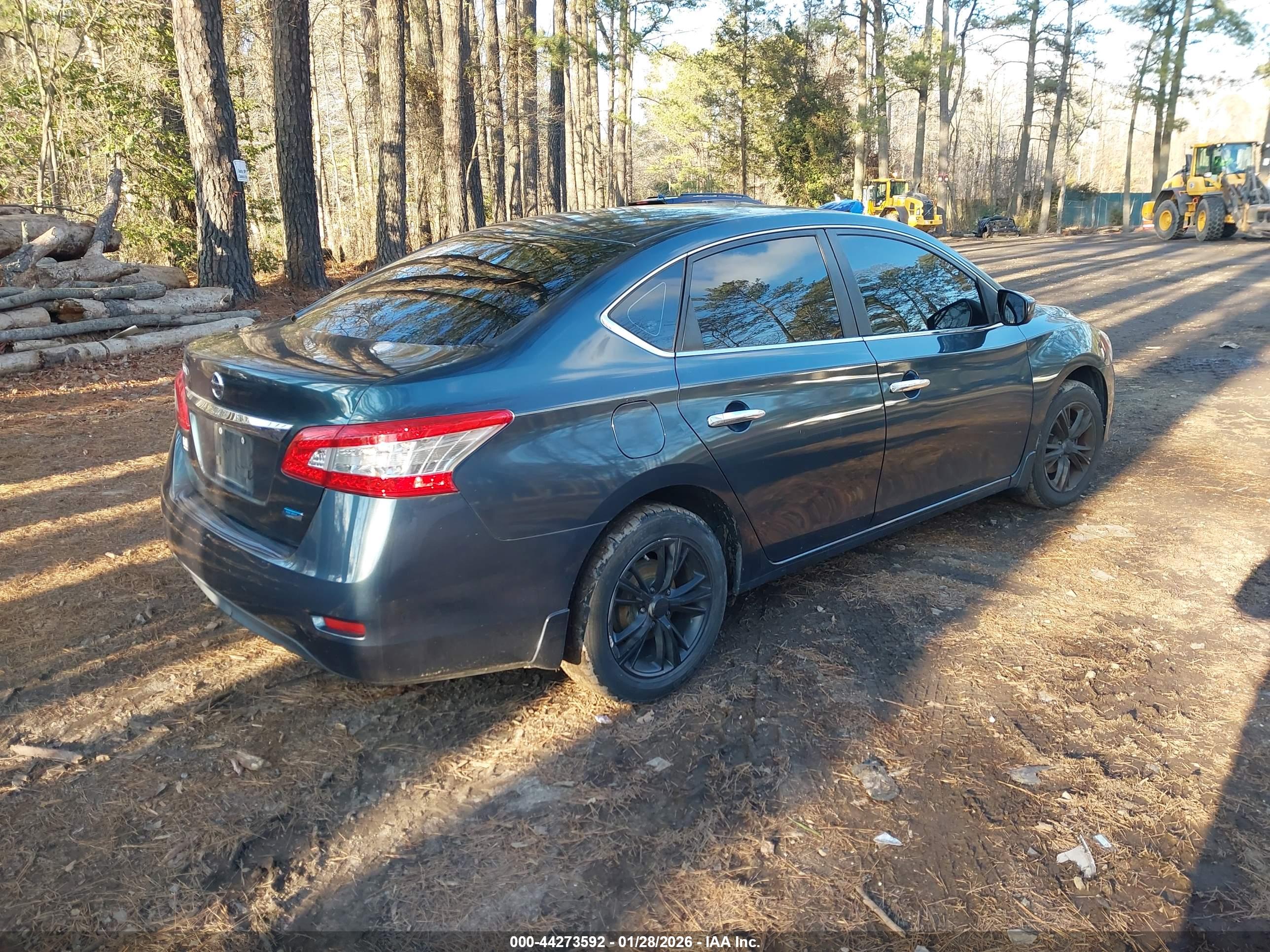 NISSAN SENTRA image 4