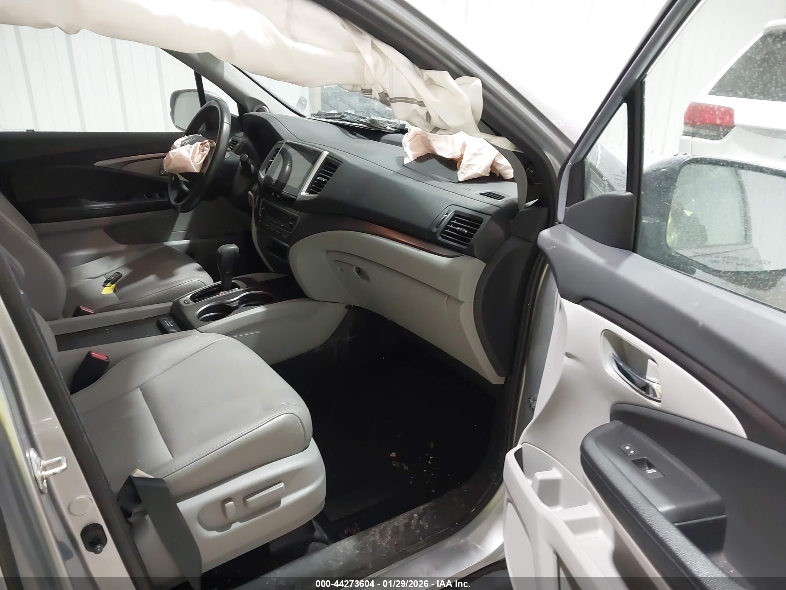 HONDA PILOT image 5
