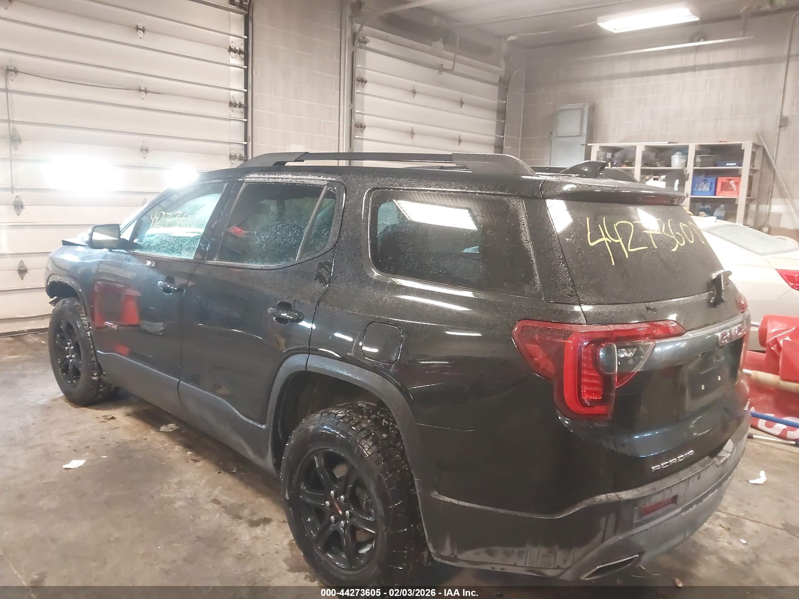 GMC ACADIA image 3