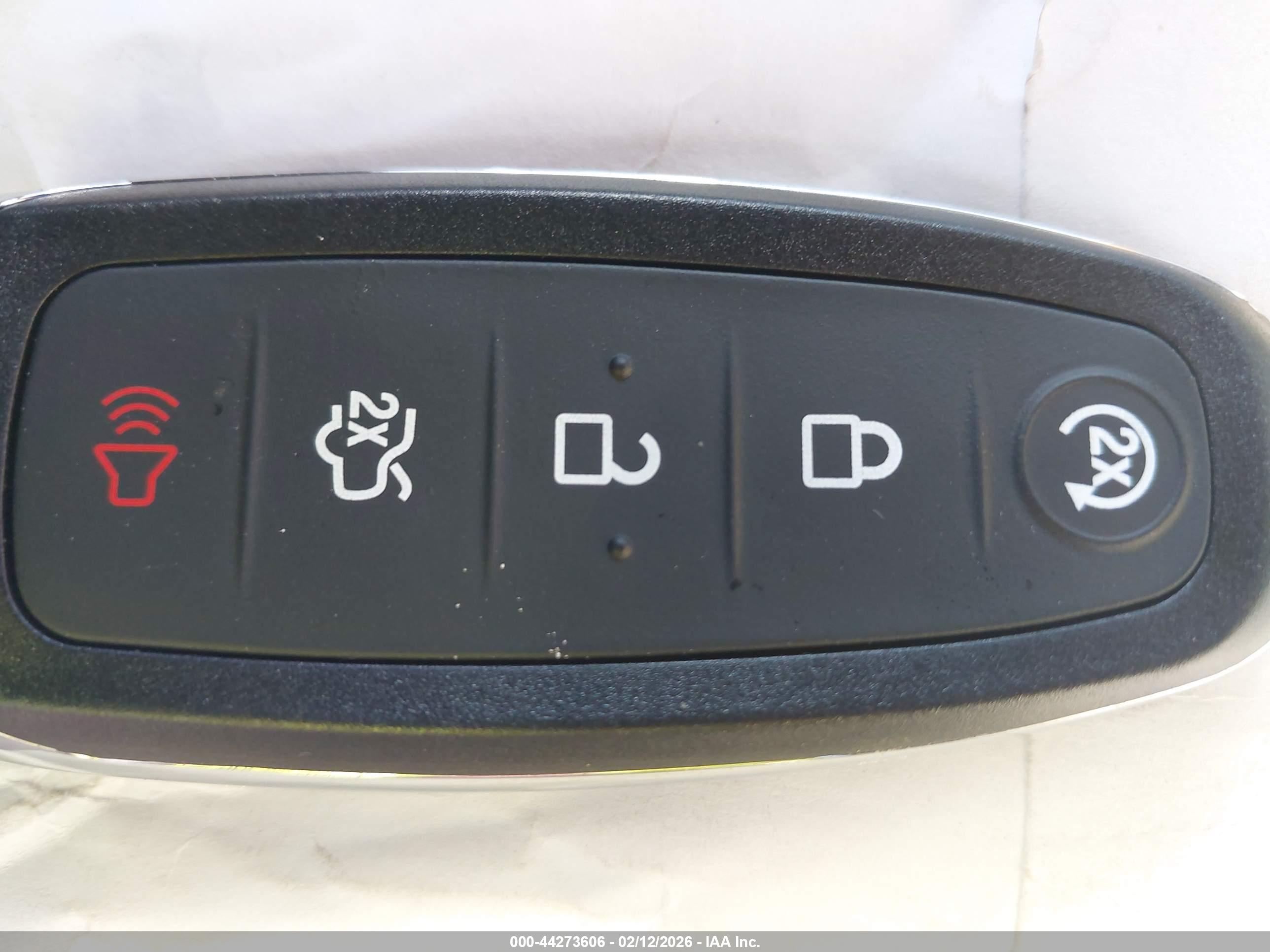 FORD ESCAPE image 11