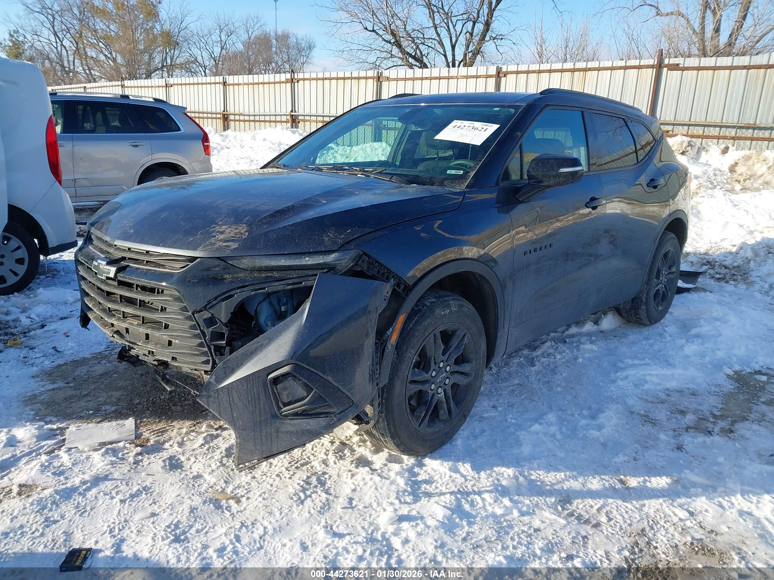 CHEVROLET BLAZER image 2