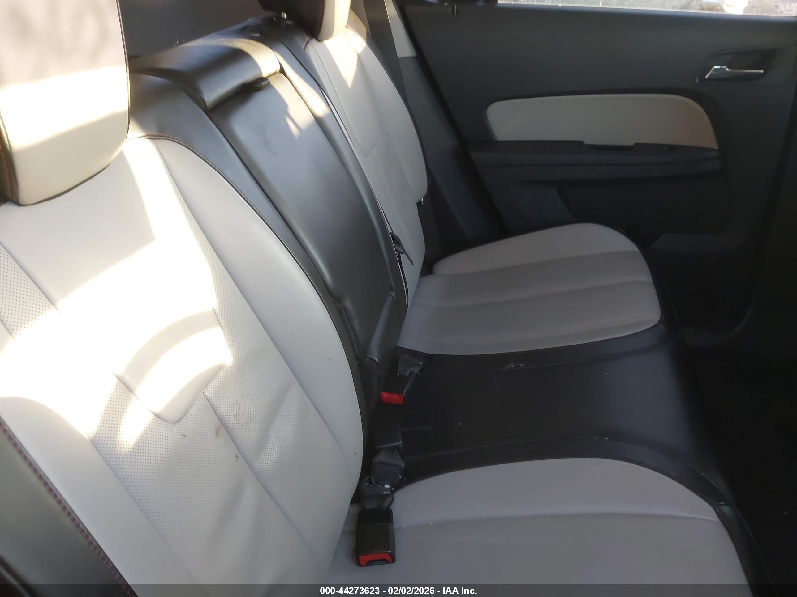 CHEVROLET EQUINOX image 8