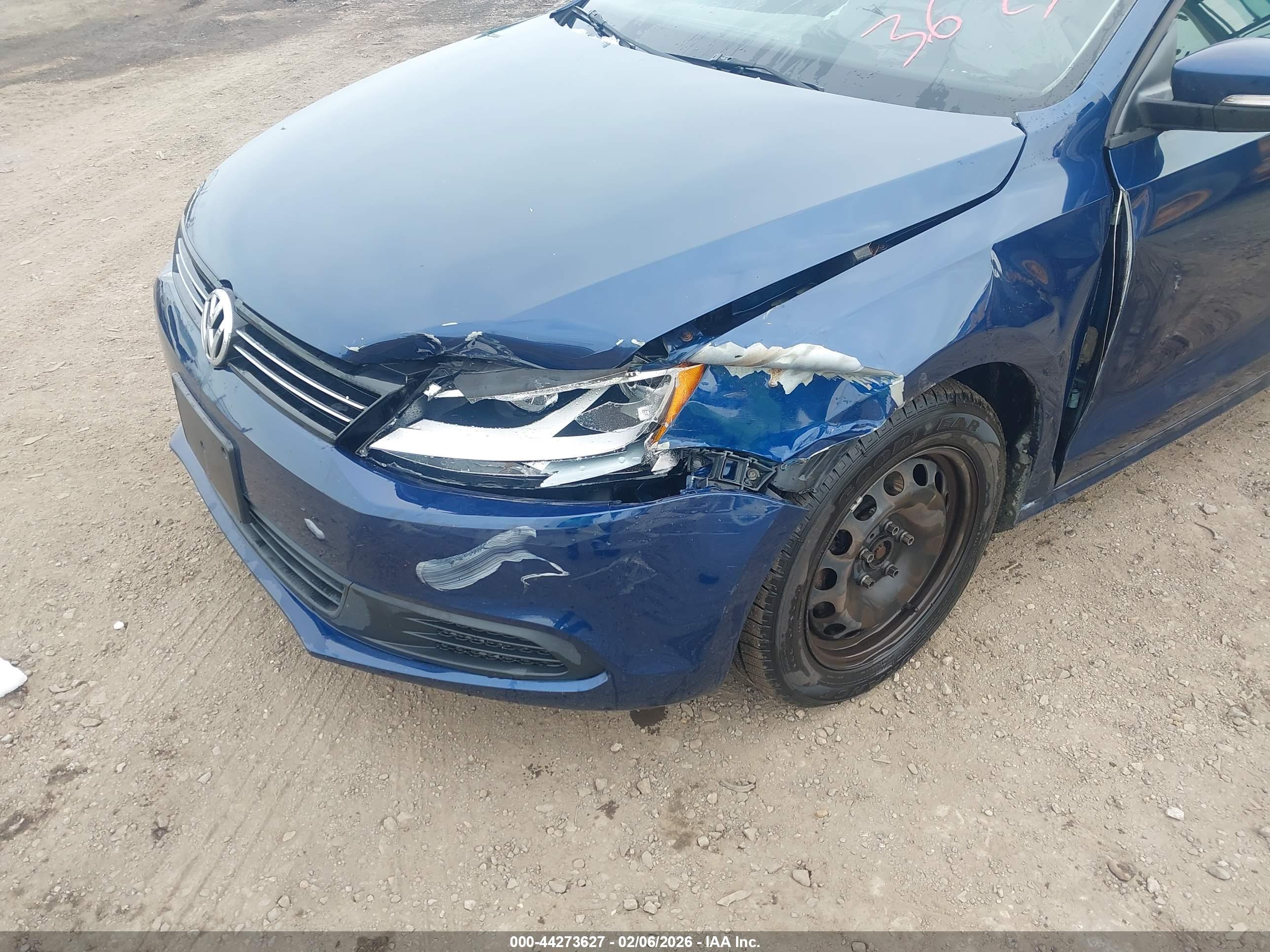 VOLKSWAGEN JETTA image 6