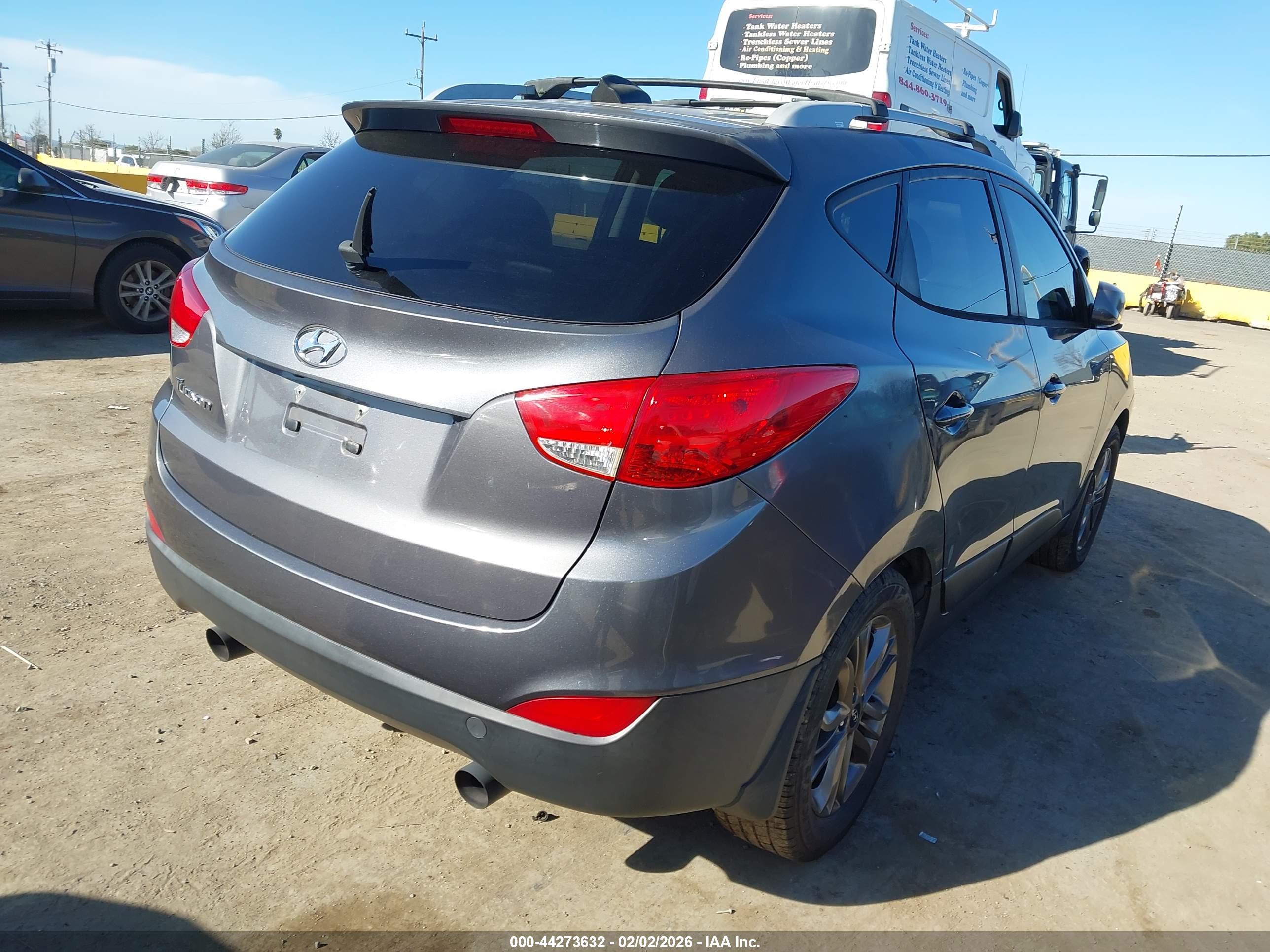 HYUNDAI TUCSON image 4