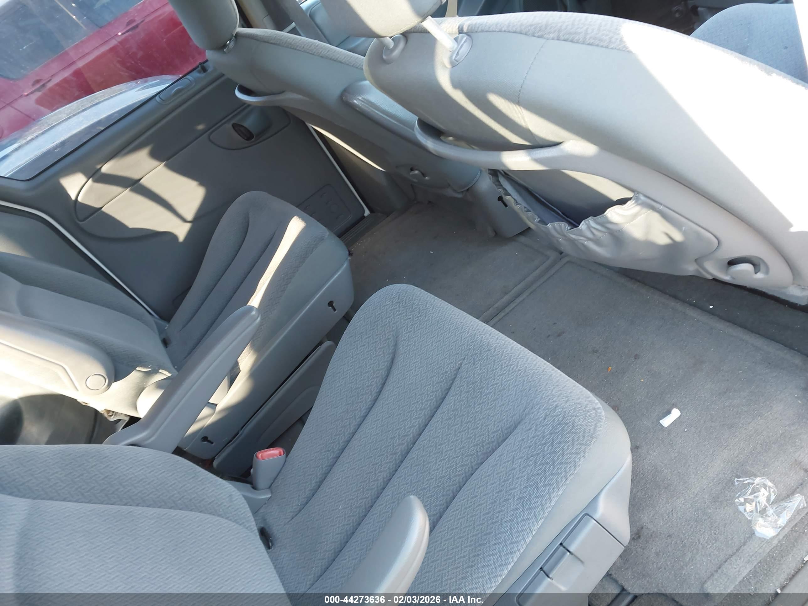 DODGE GRAND image 8