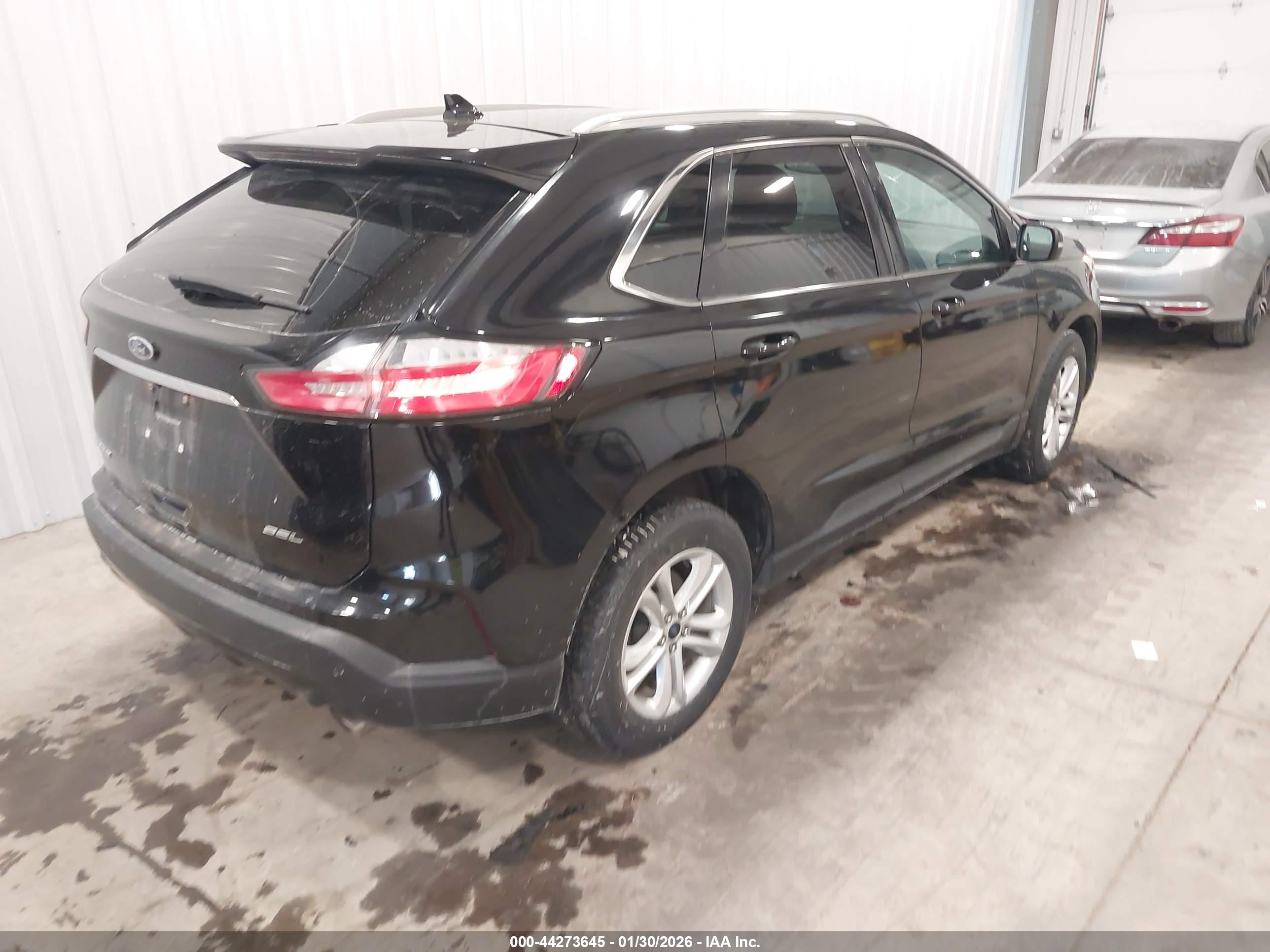 FORD EDGE image 4