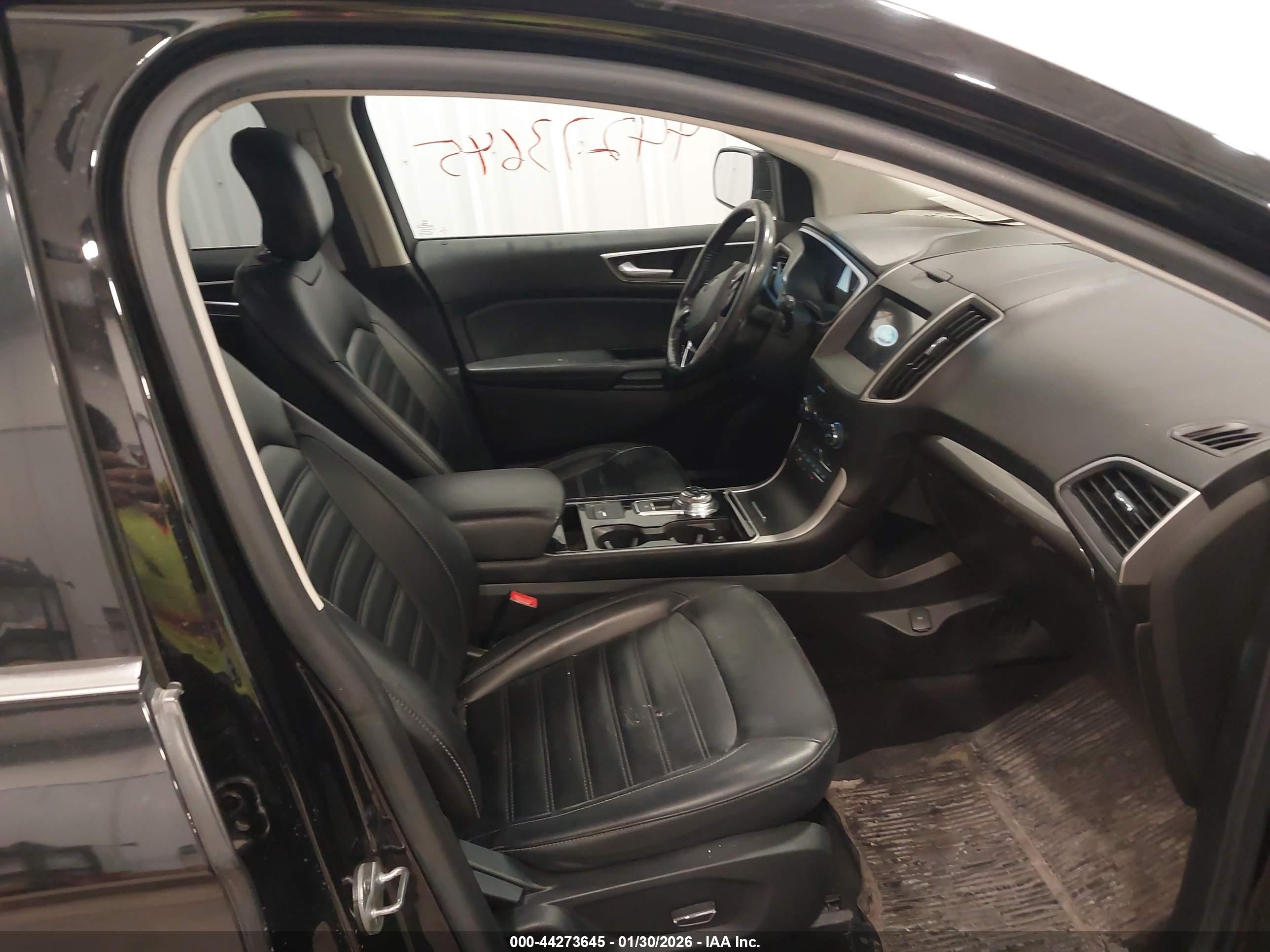 FORD EDGE image 5