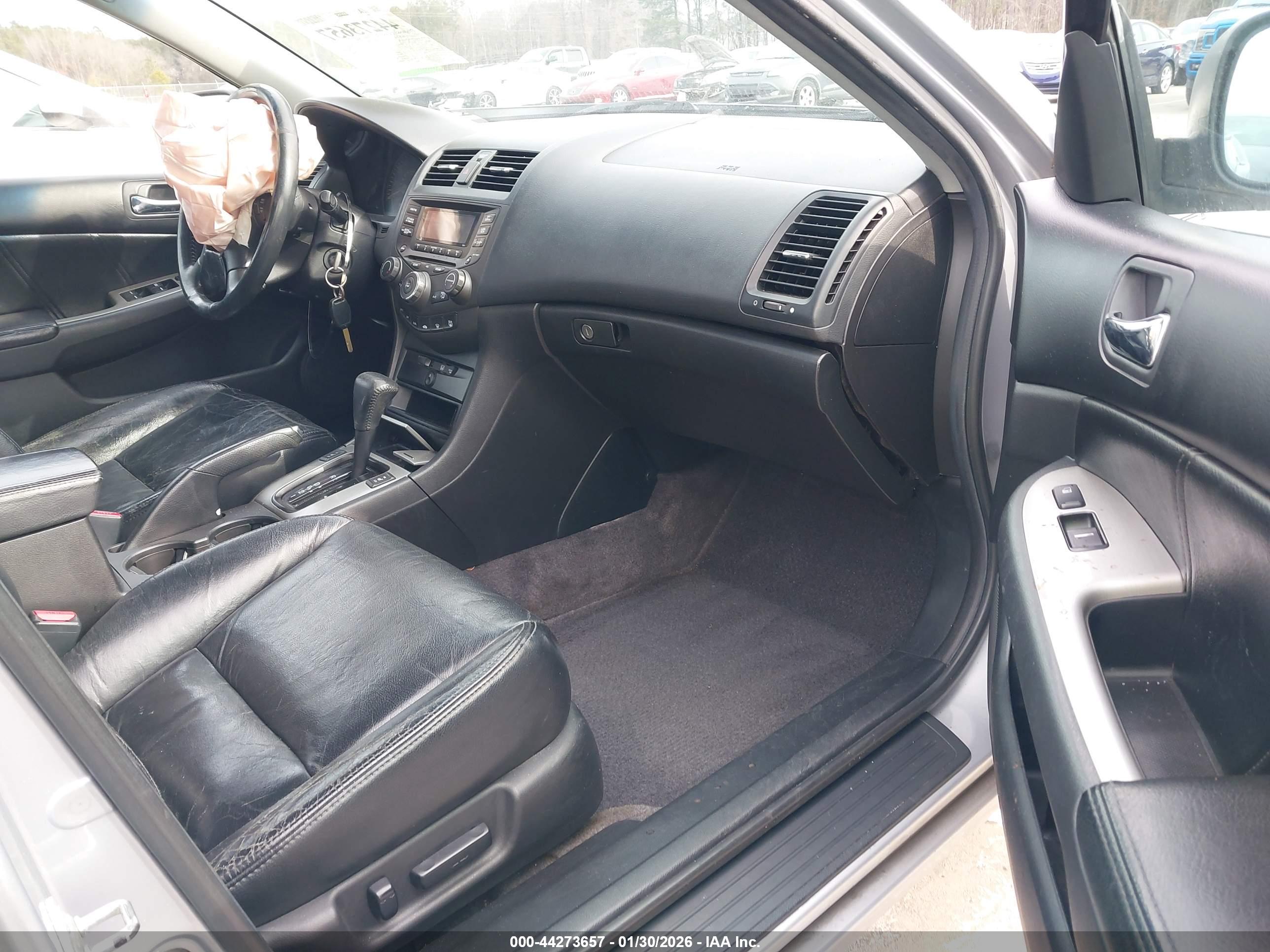 HONDA ACCORD image 5