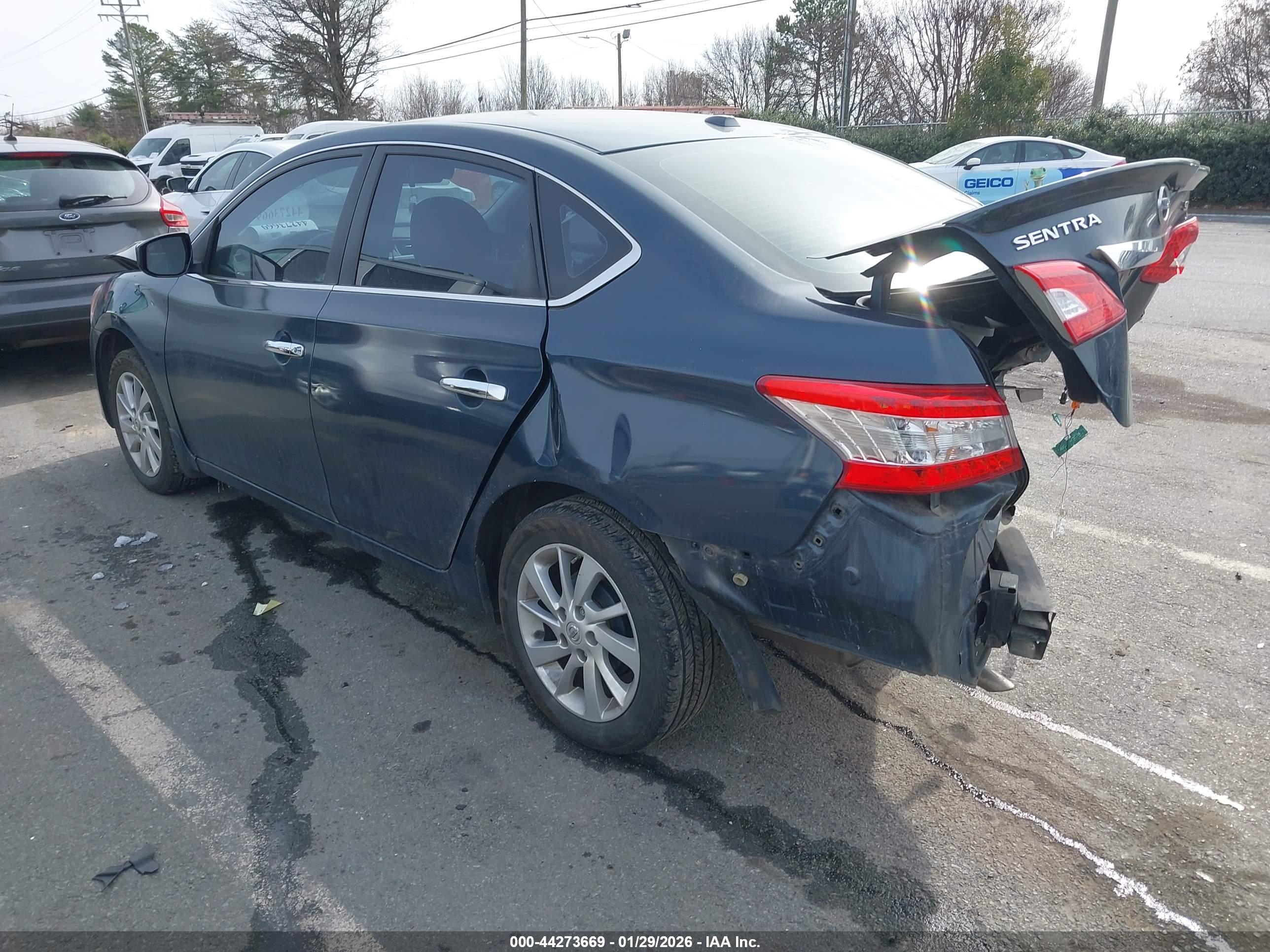 NISSAN SENTRA image 3