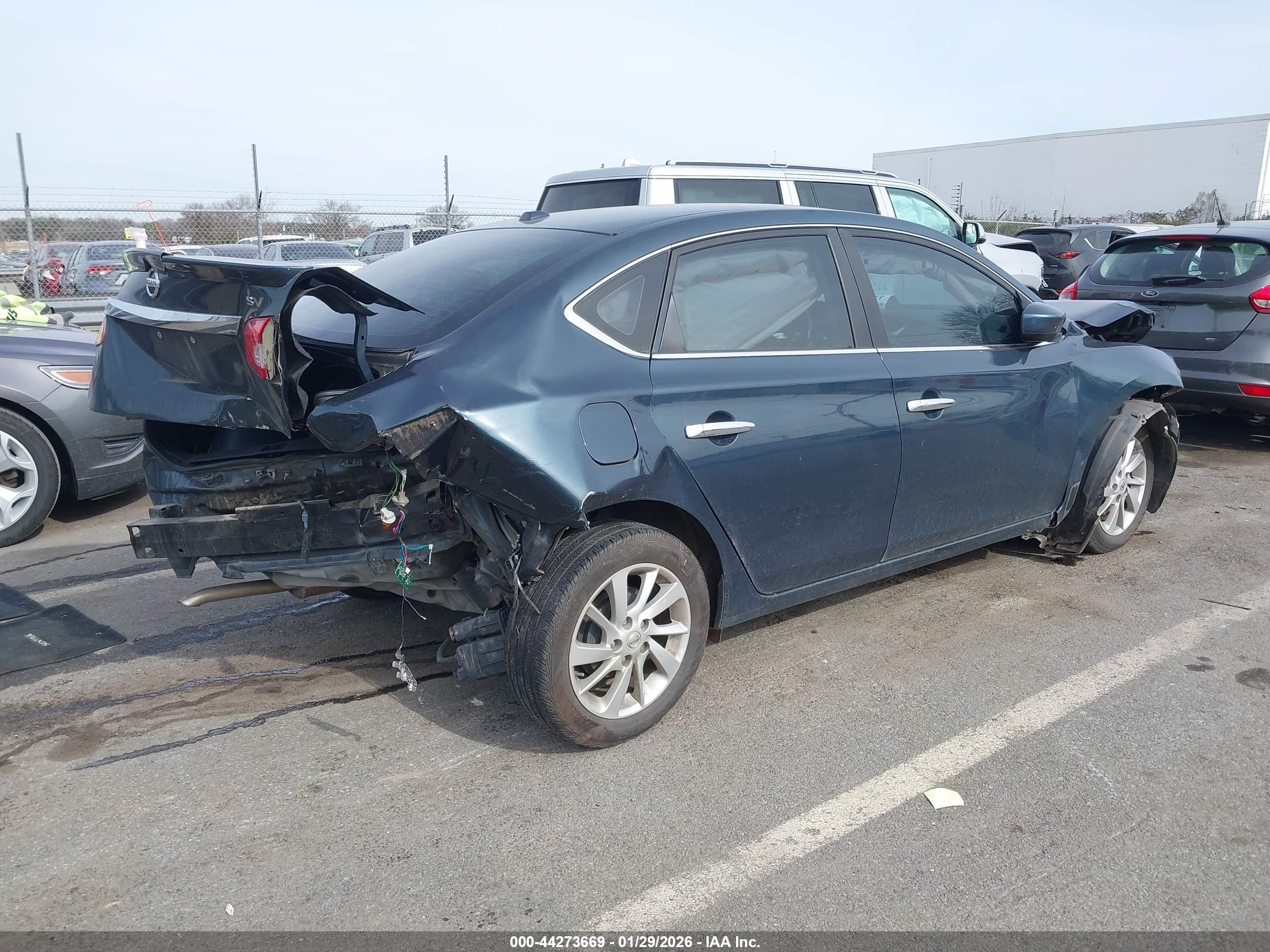 NISSAN SENTRA image 4
