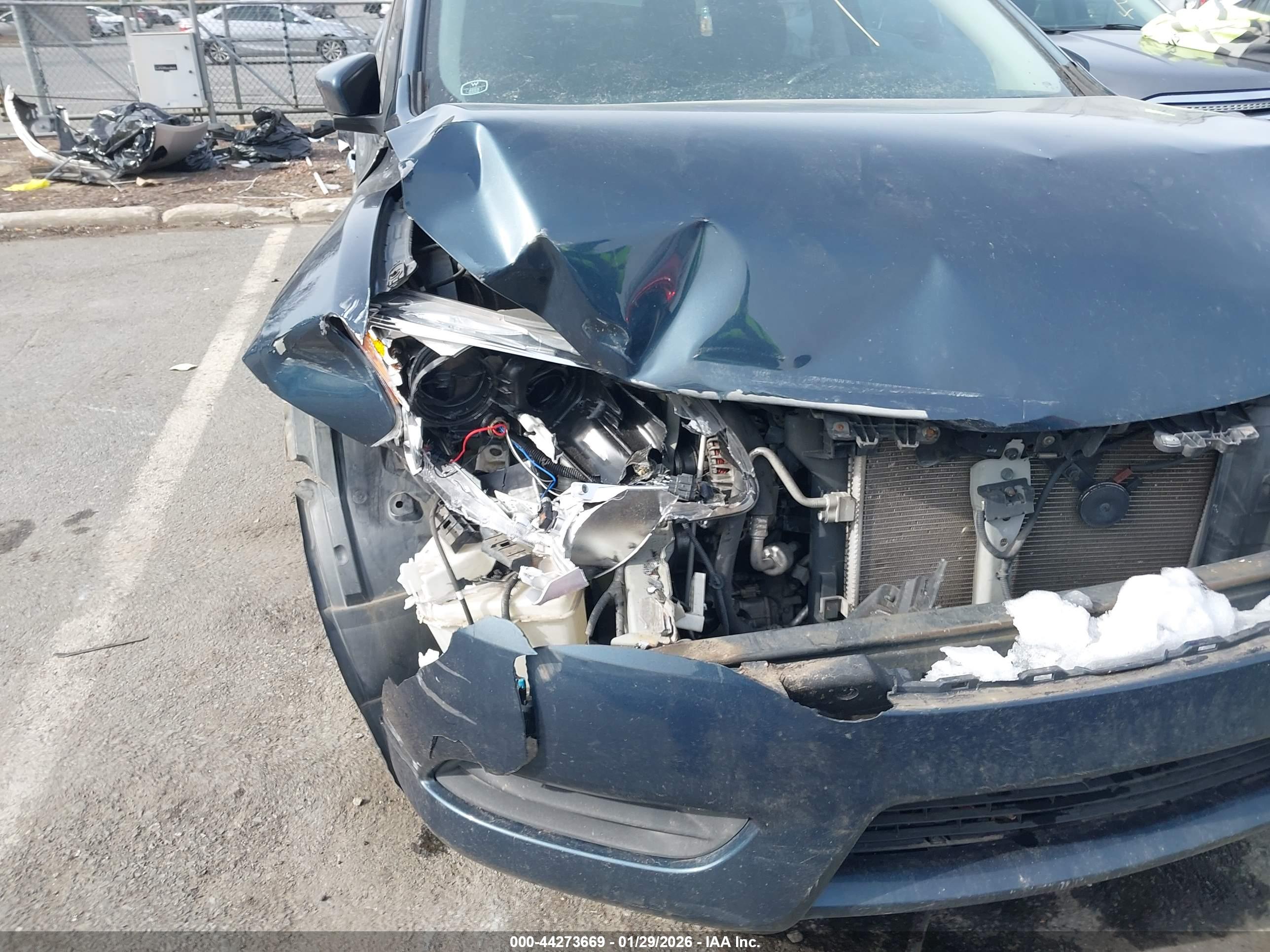NISSAN SENTRA image 6