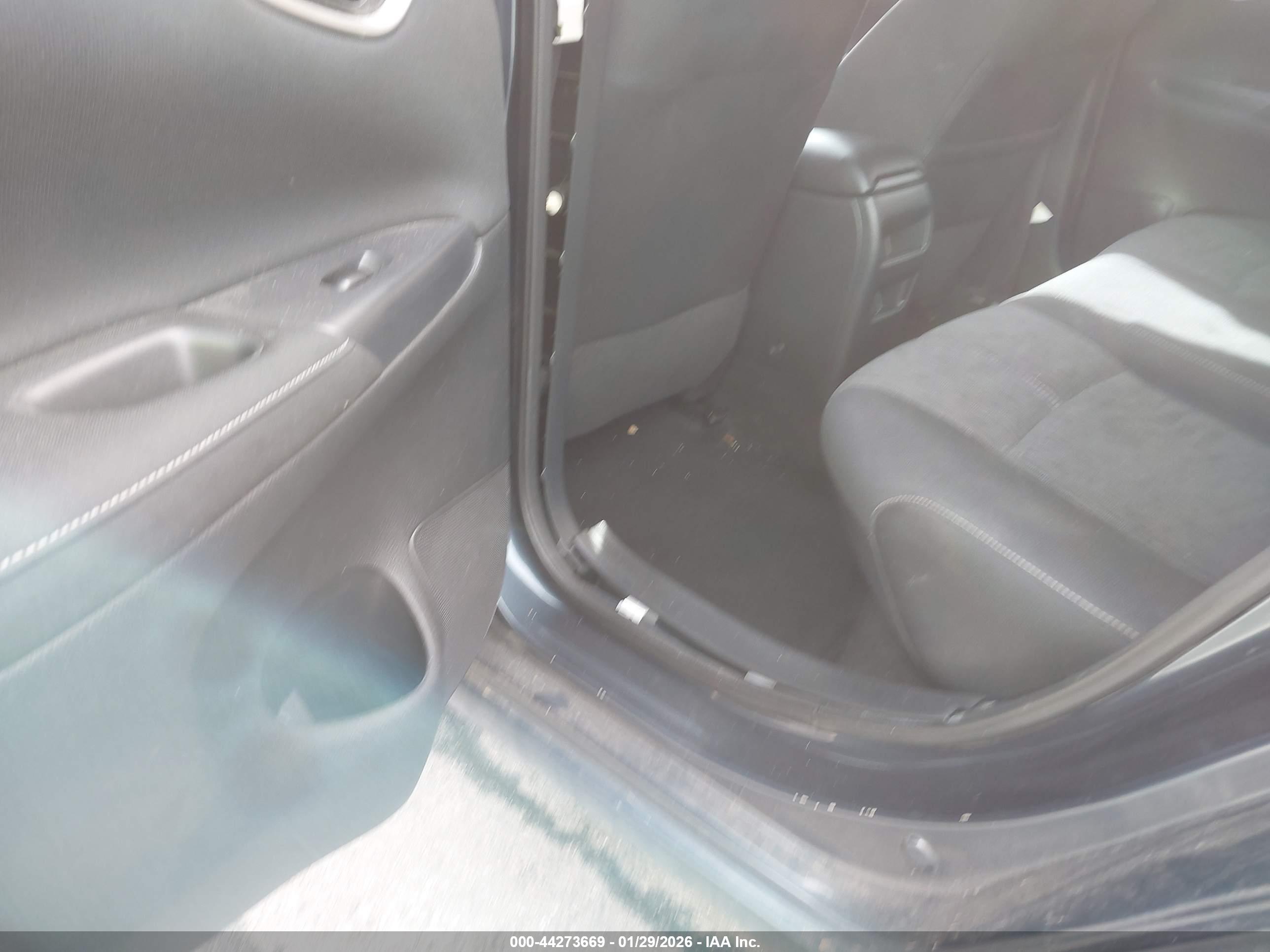 NISSAN SENTRA image 8
