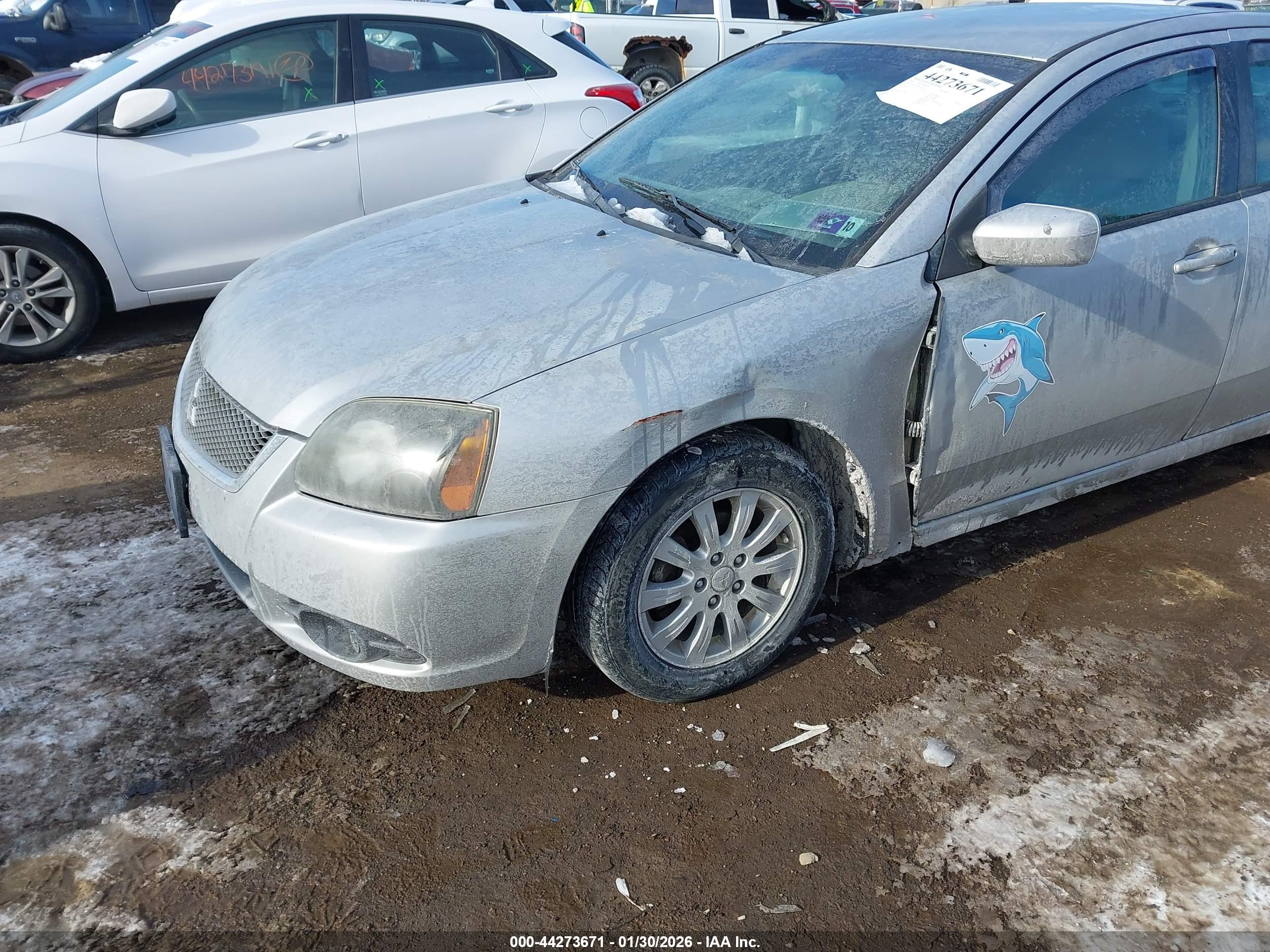 MITSUBISHI GALANT image 6