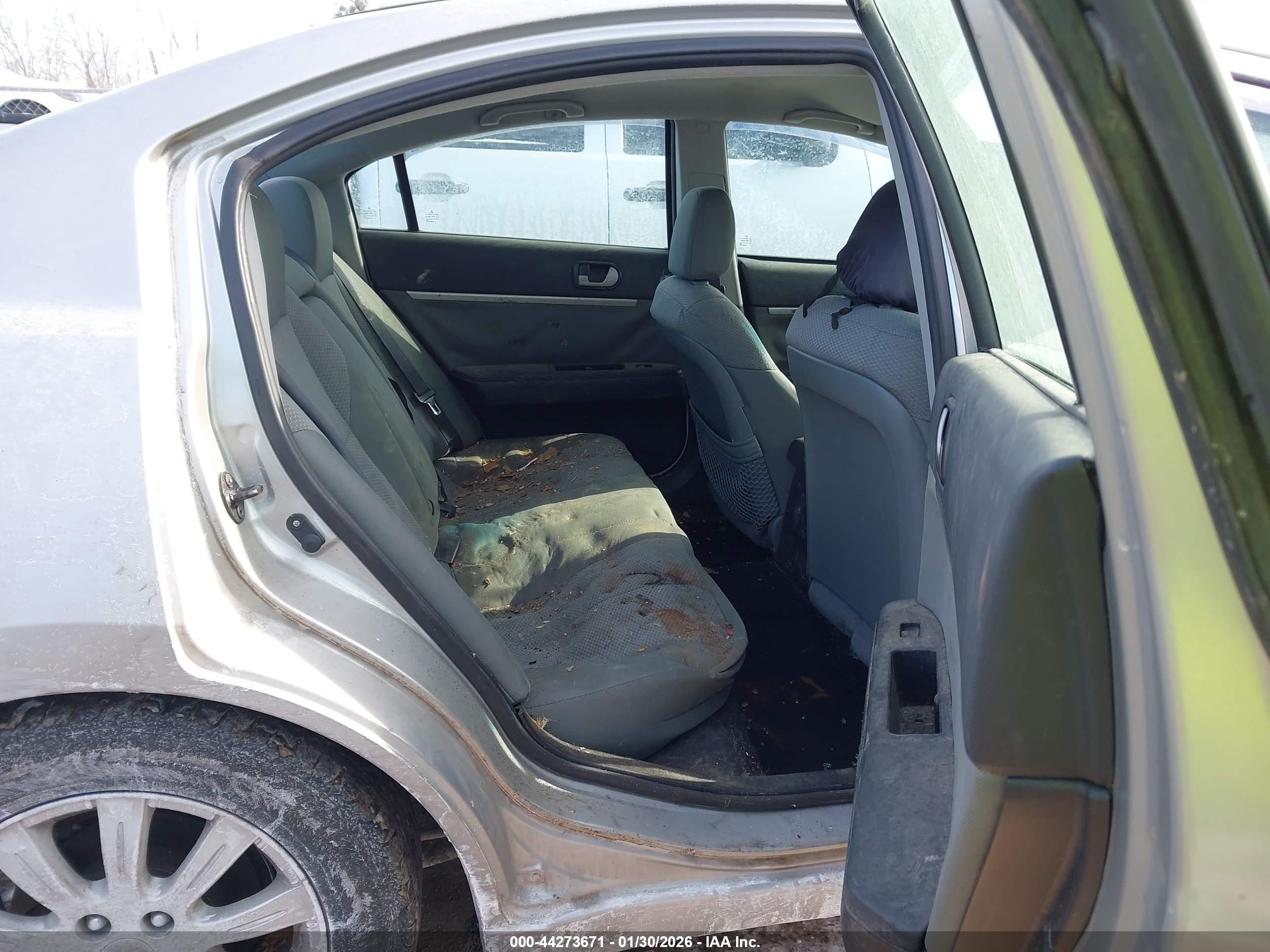 MITSUBISHI GALANT image 8