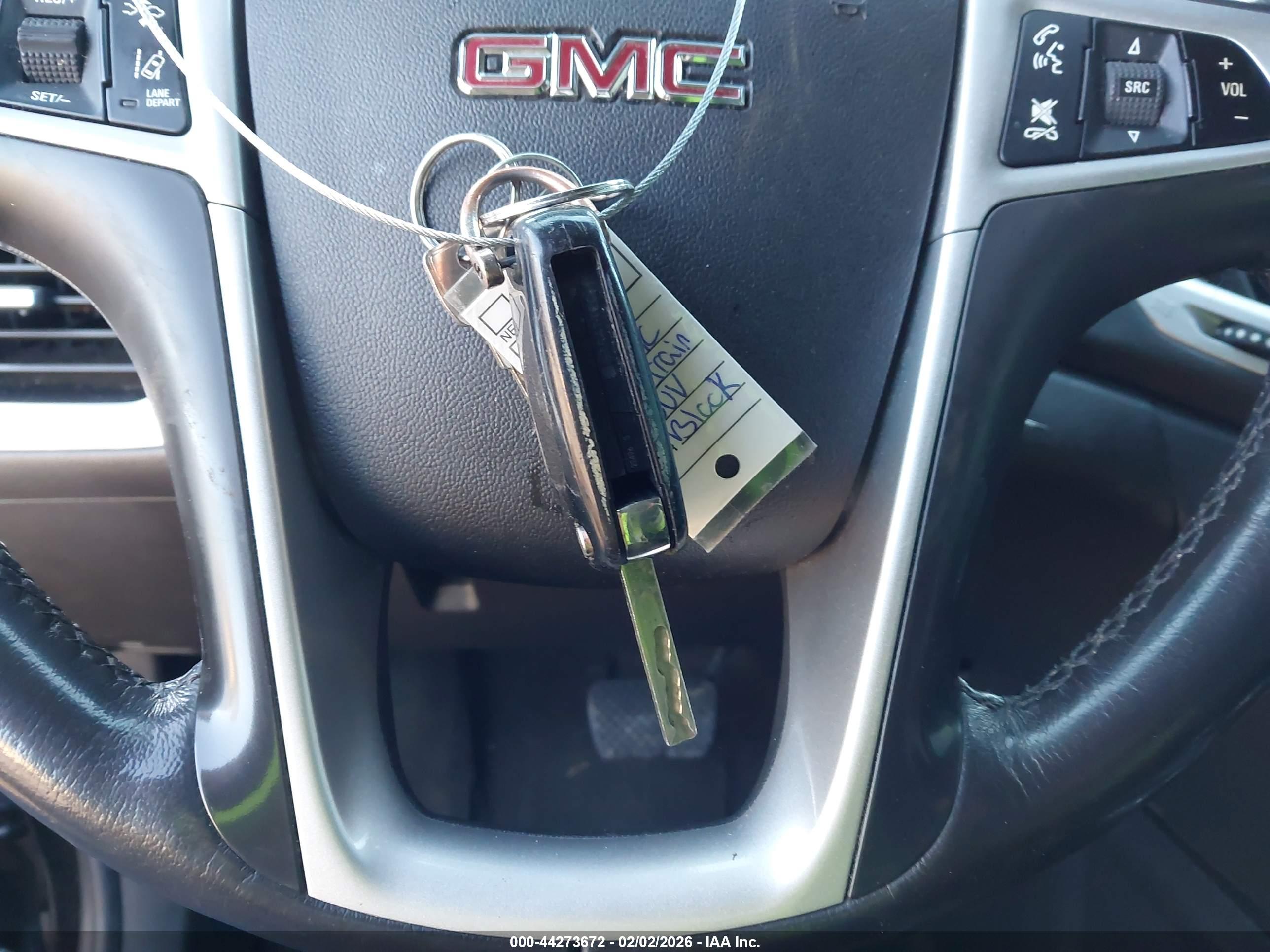 GMC TERRAIN image 11