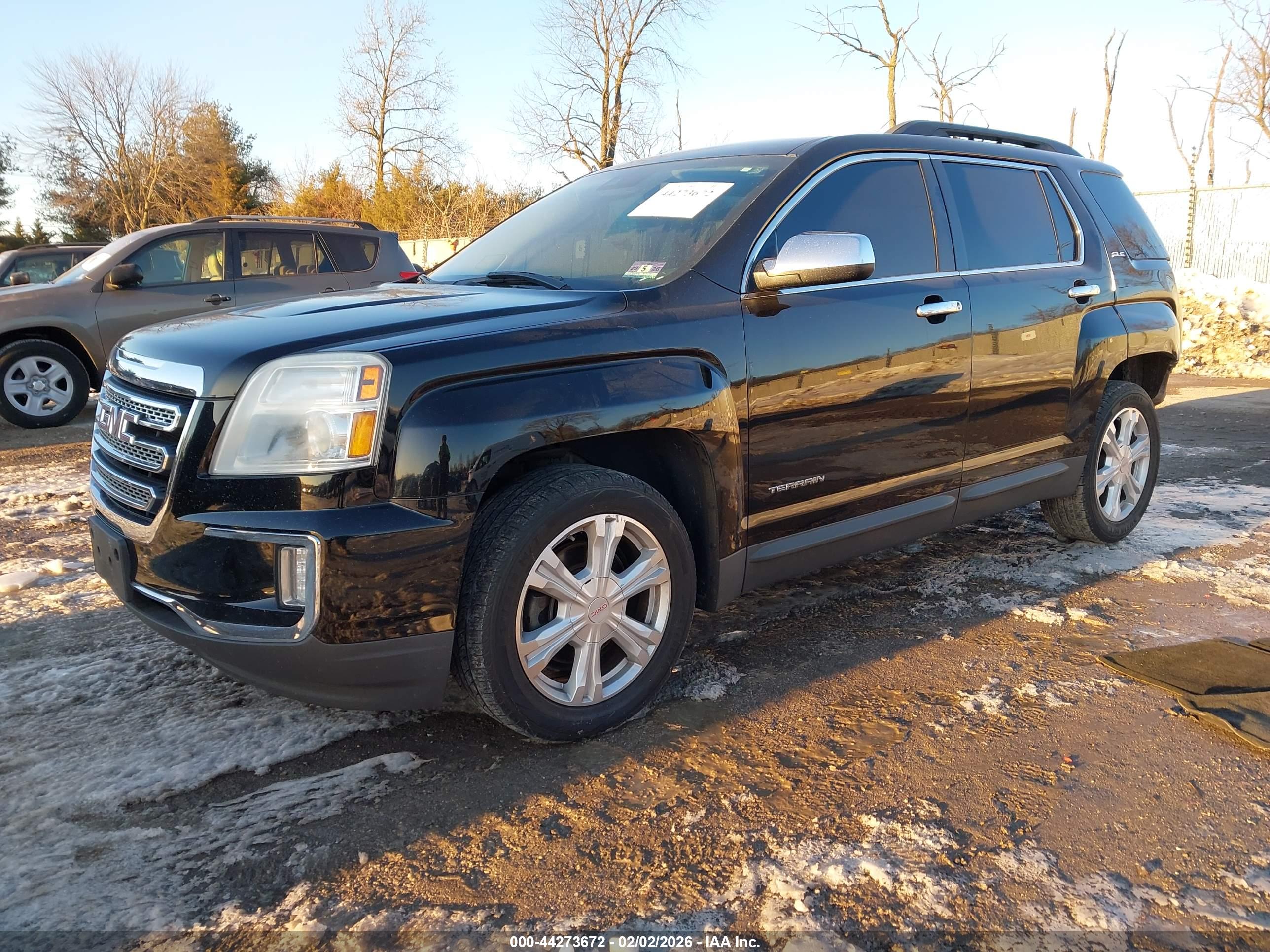 GMC TERRAIN image 2