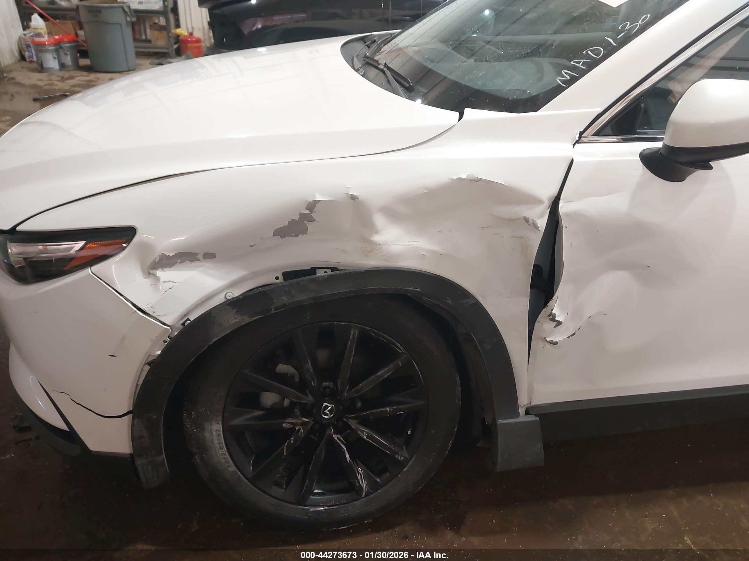 MAZDA CX-9 image 6