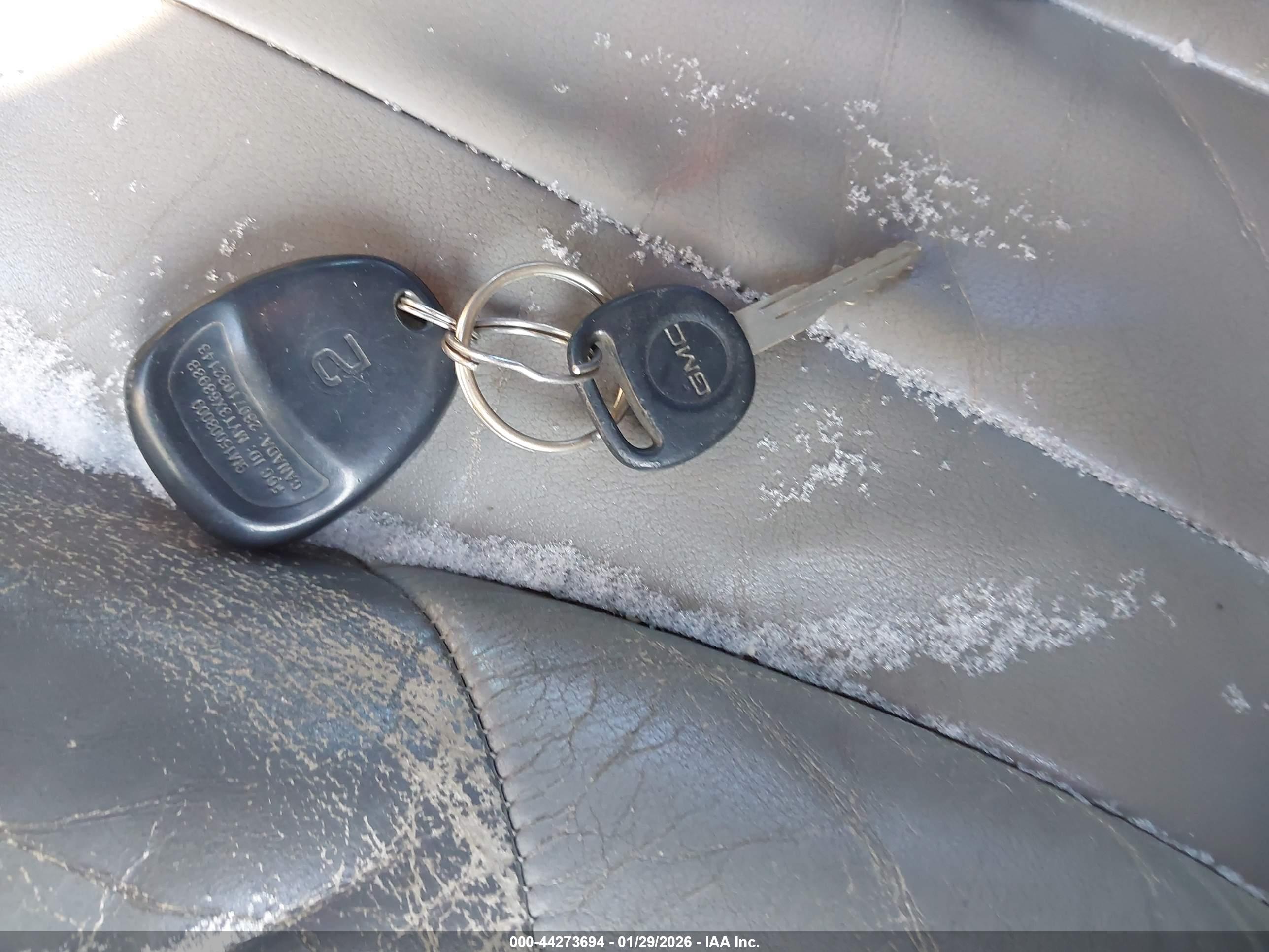 GMC ENVOY image 11