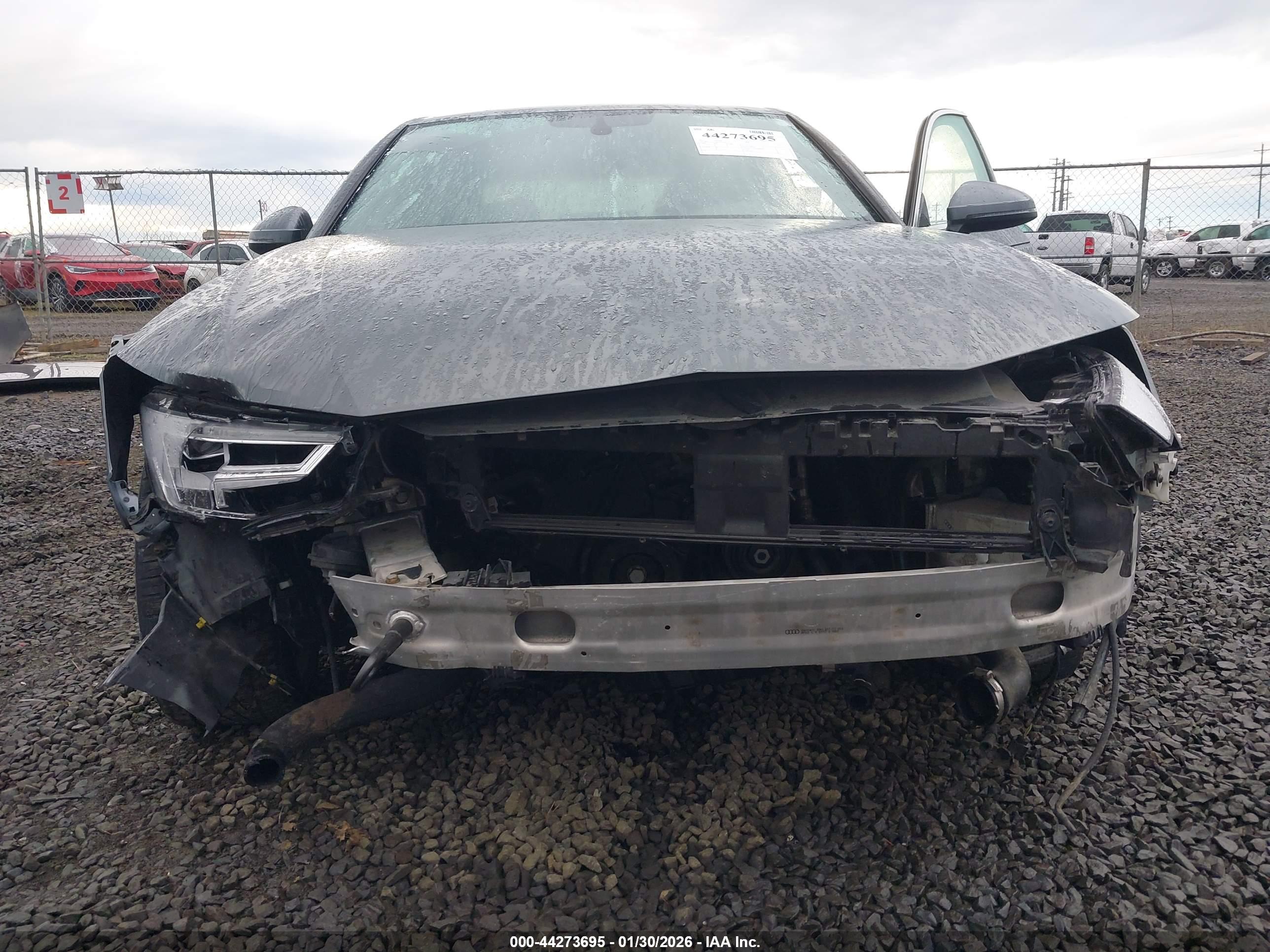AUDI A4 image 6
