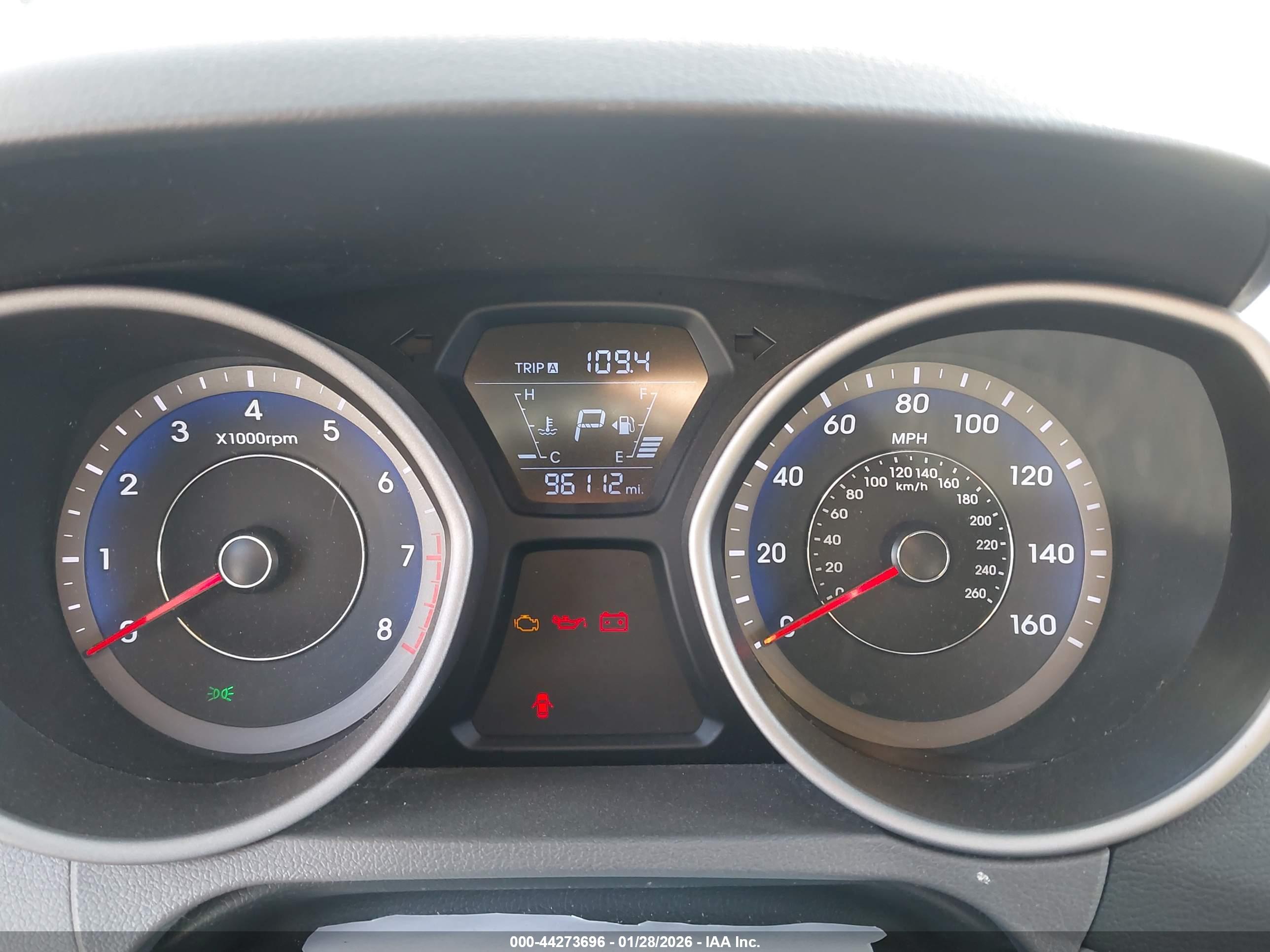 HYUNDAI ELANTRA image 7