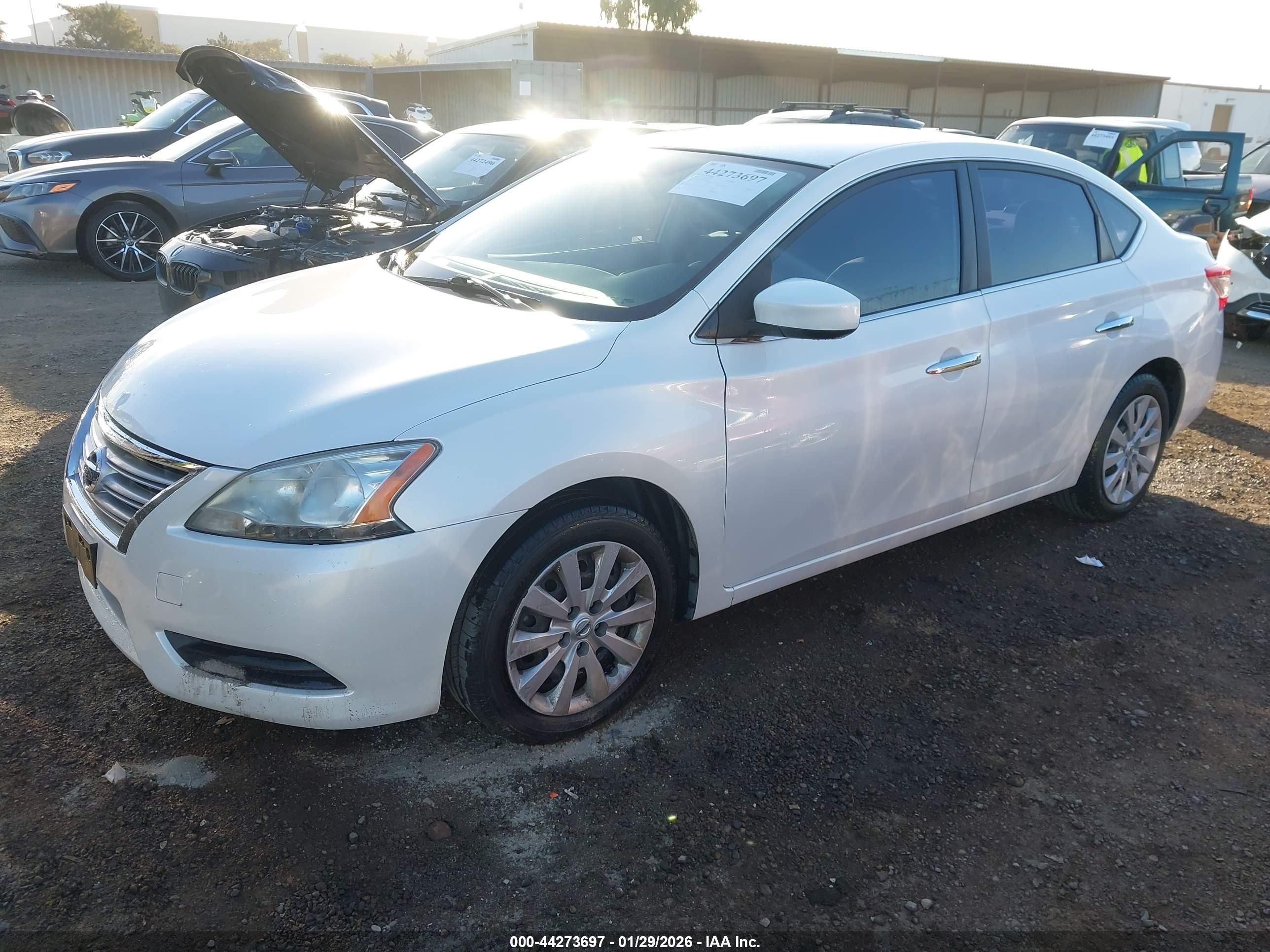 NISSAN SENTRA image 2
