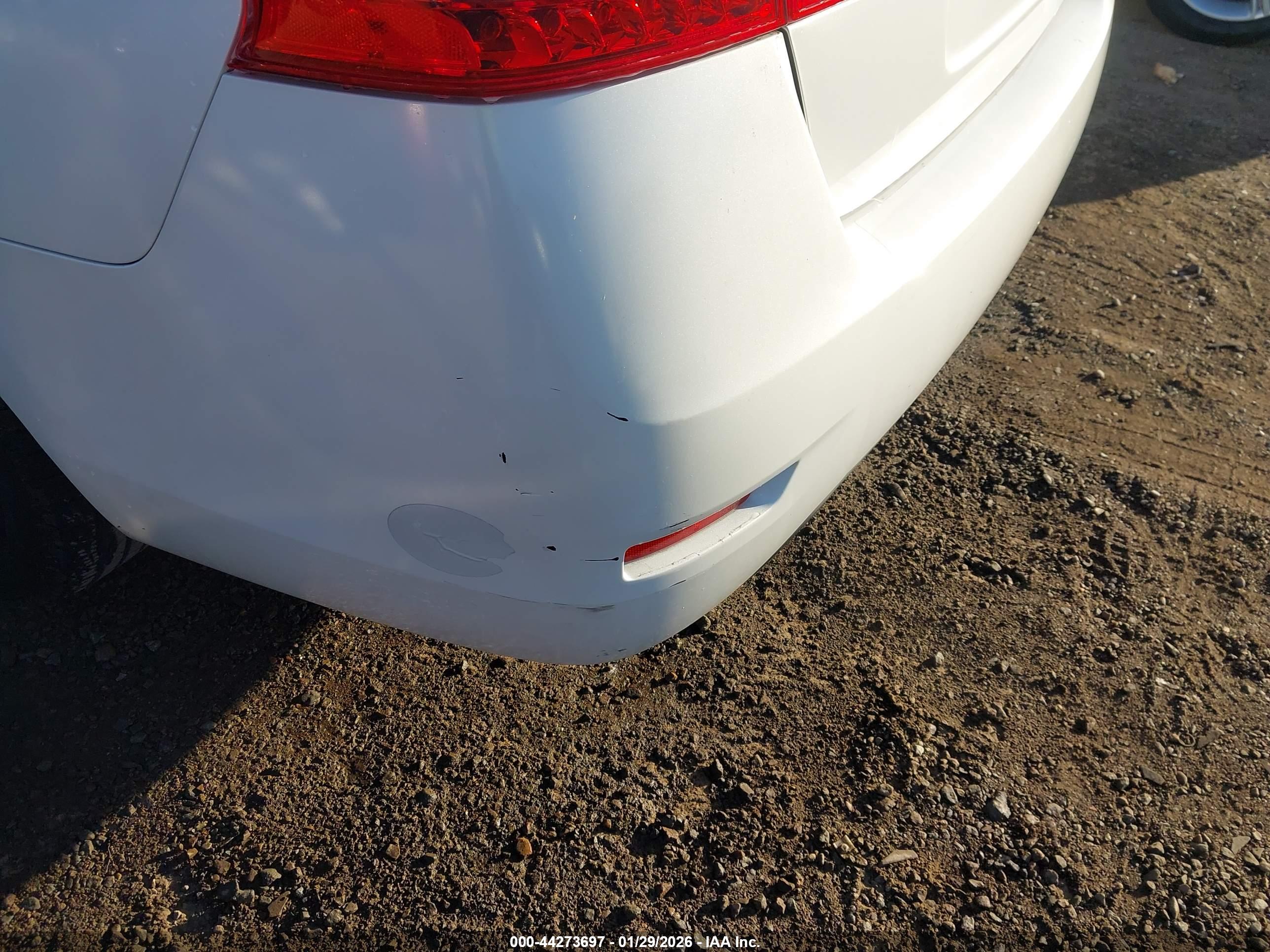 NISSAN SENTRA image 6