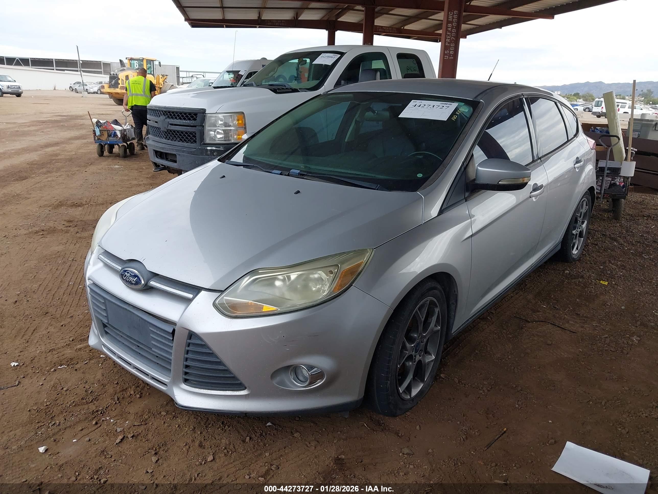 FORD FOCUS image 2