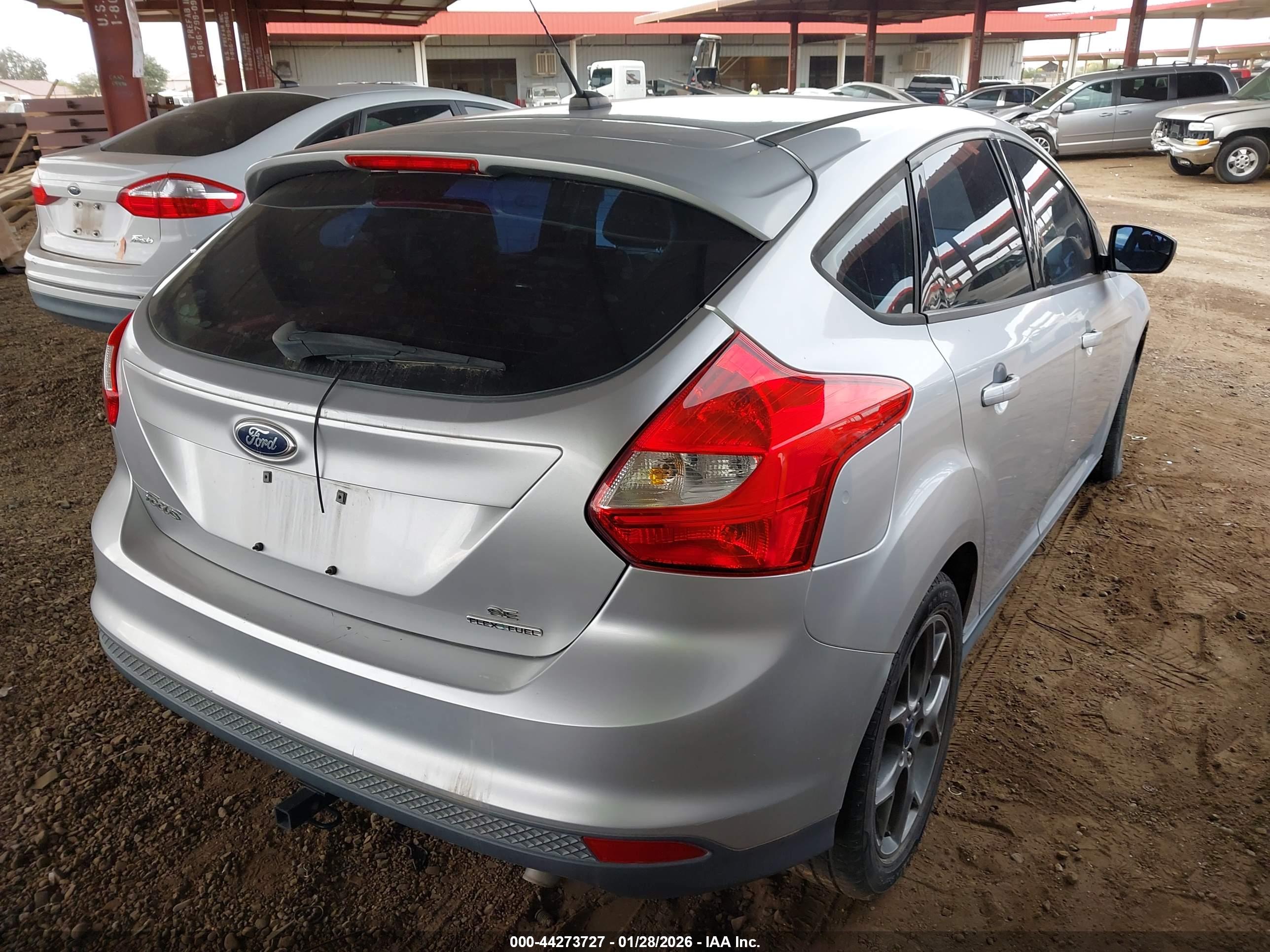 FORD FOCUS image 4