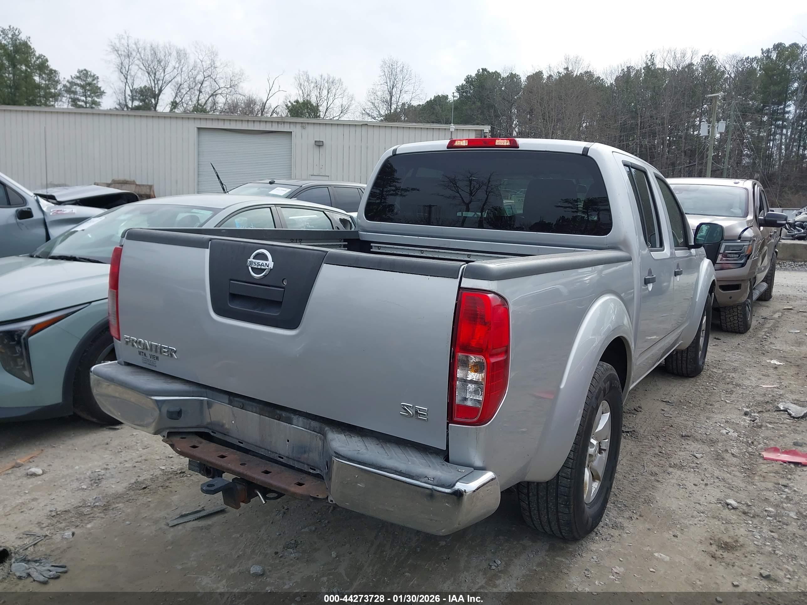 NISSAN FRONTIER image 4