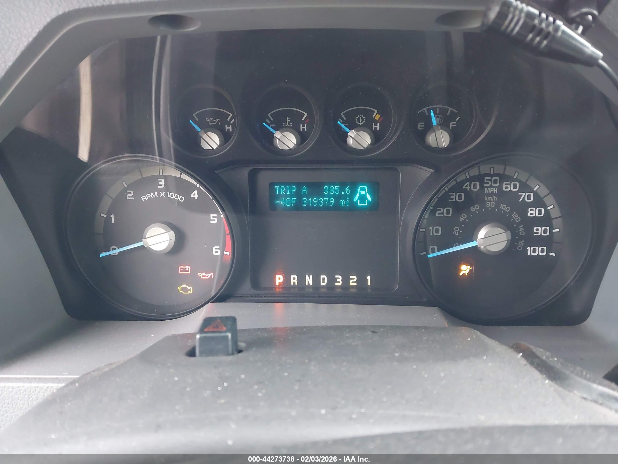 FORD F-550 image 6