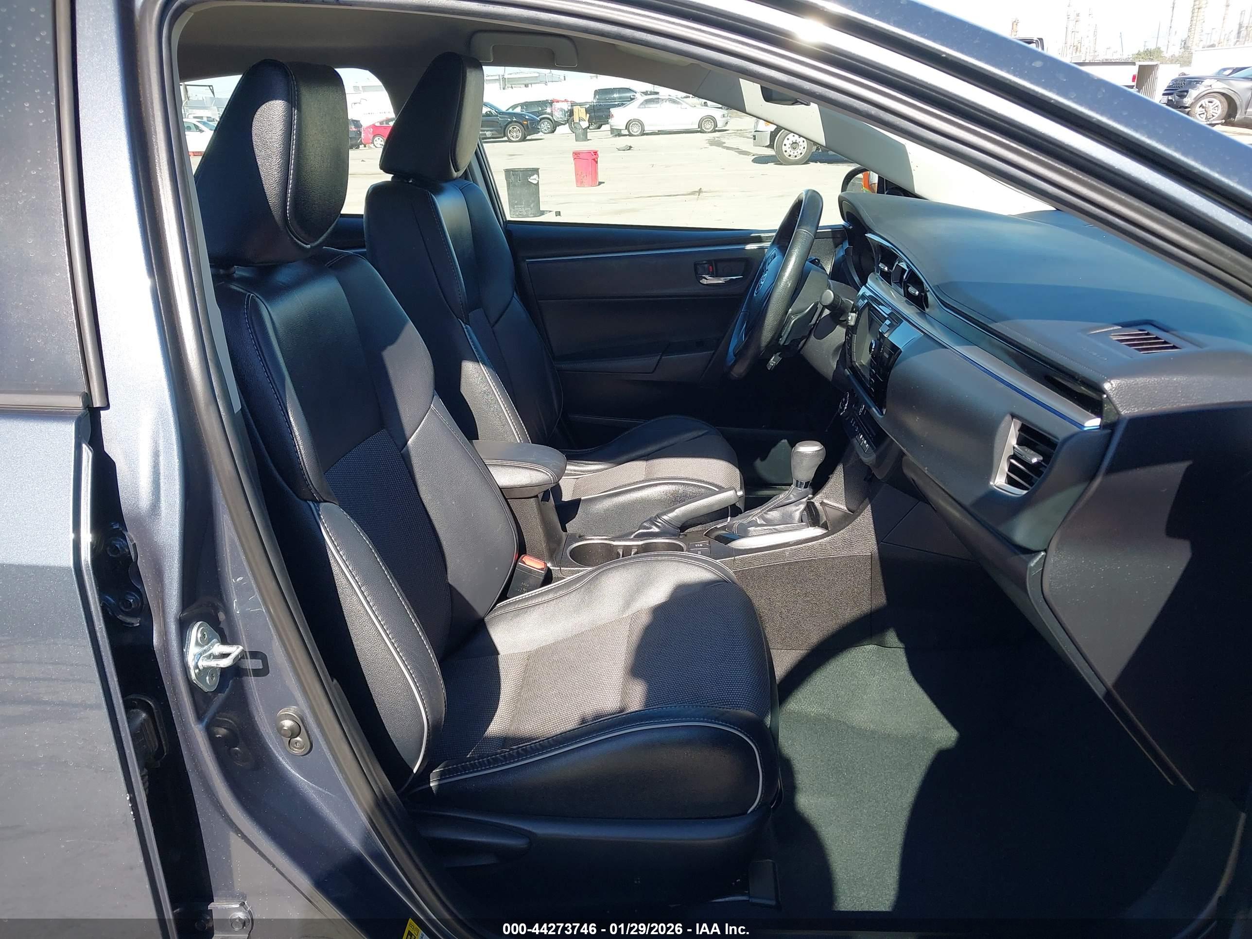 TOYOTA COROLLA image 5
